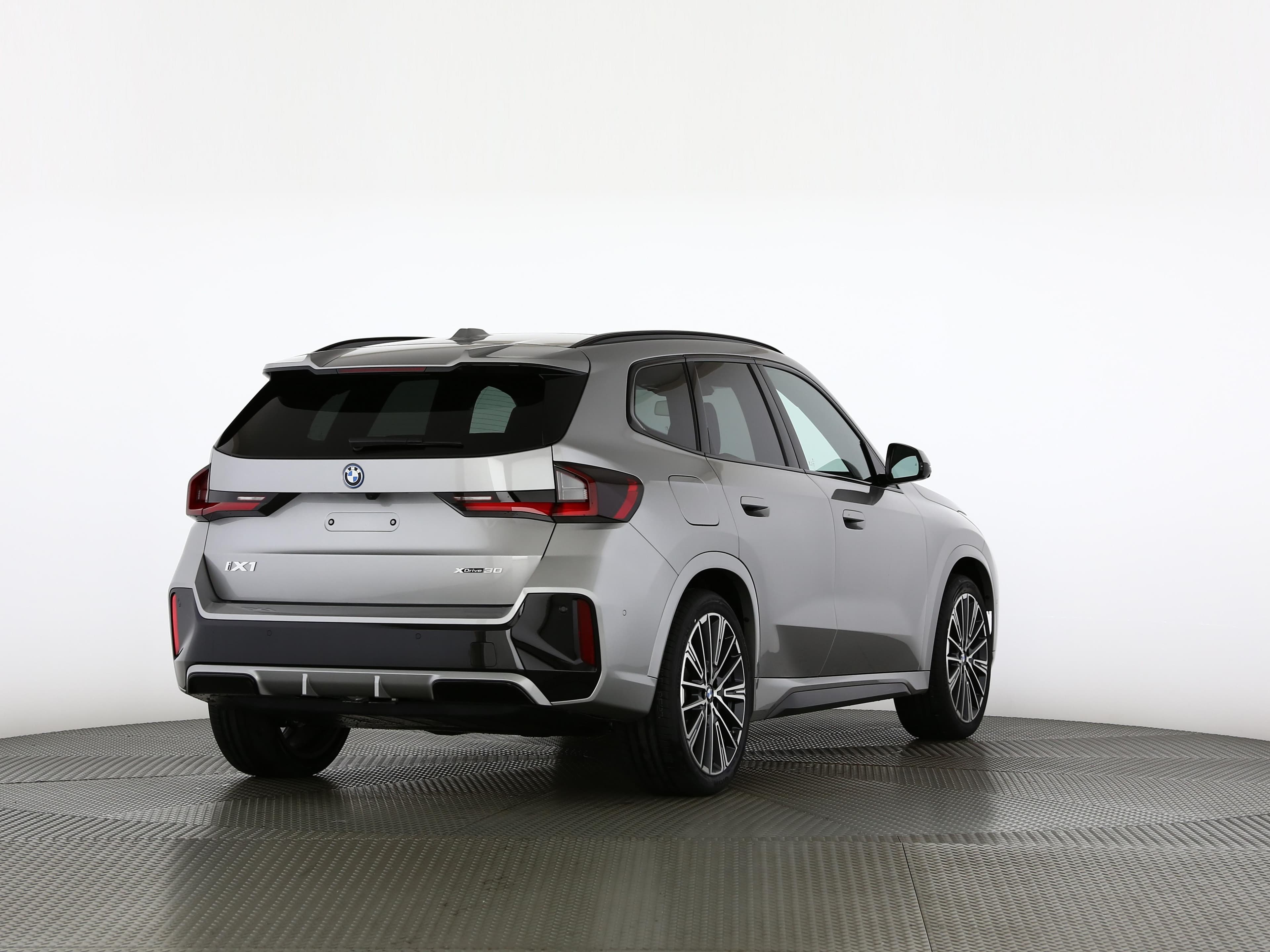 BMW iX1 30 xDrive - Vorschau 2