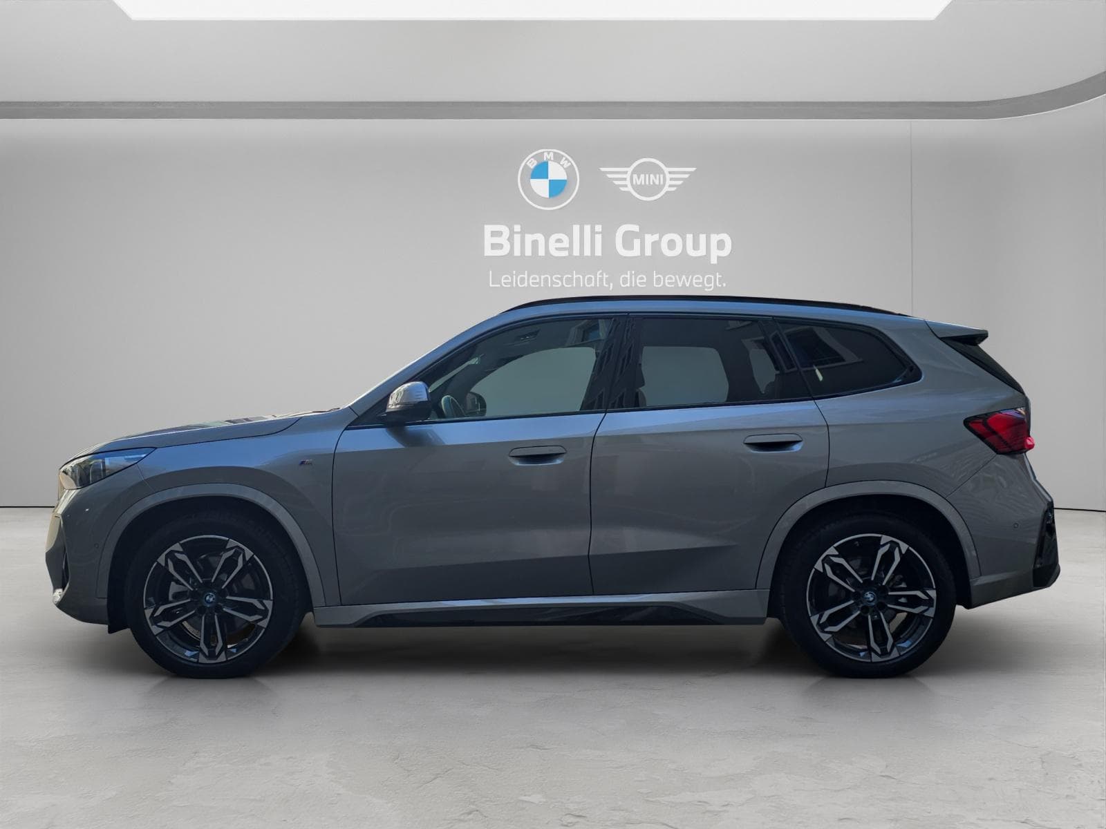 BMW iX1 30 xDrive M Sport Paket - Vorschau 3