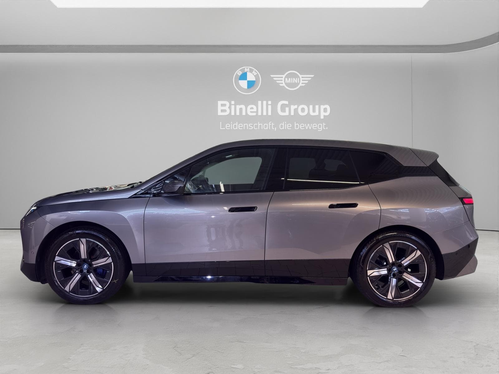 BMW iX xDrive50 SportPaket - Vorschau 3