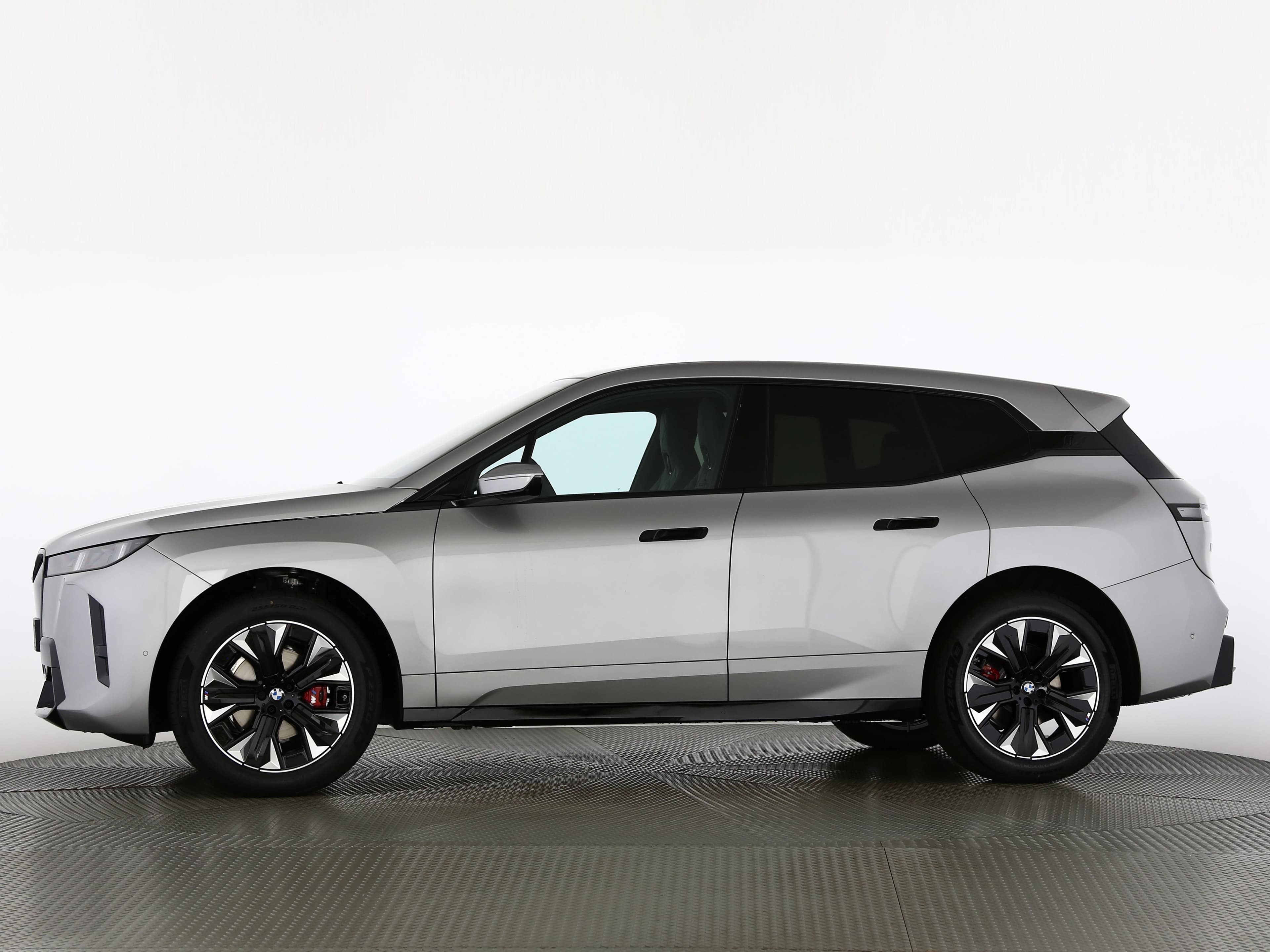 BMW iX xDrive60 - Vorschau 3