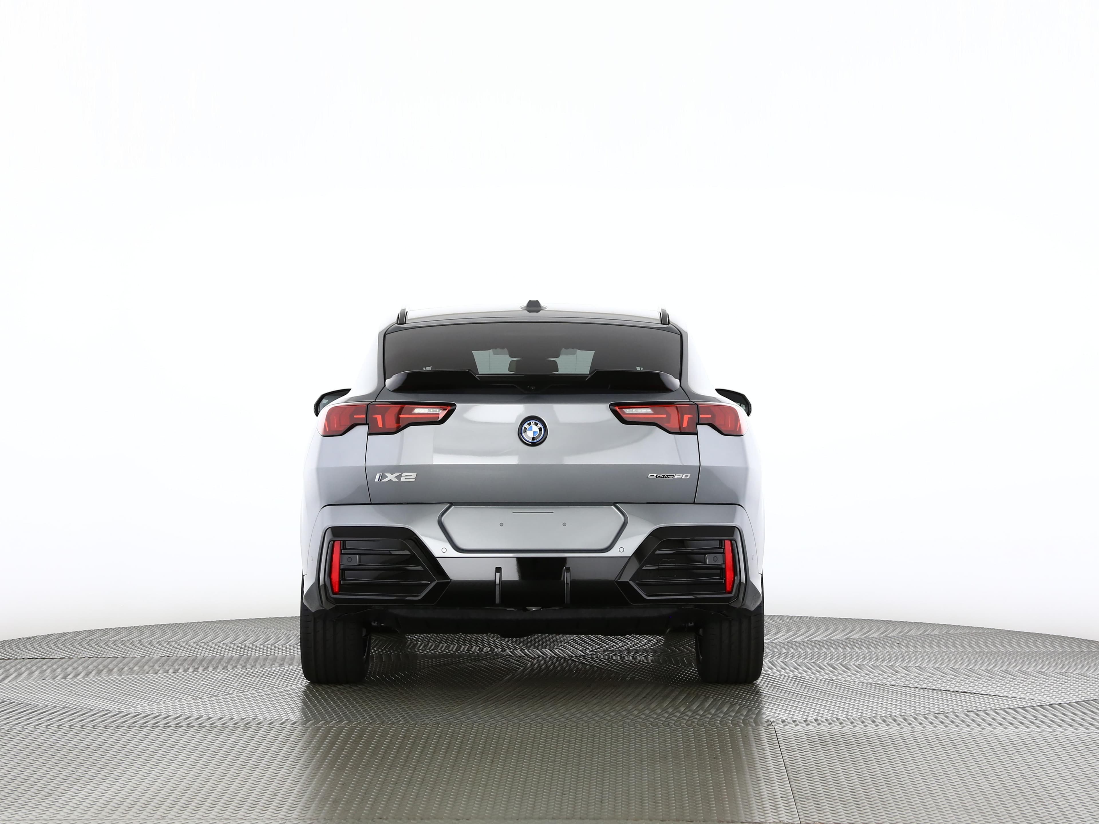 BMW iX2 20 eDrive - Vorschau 4