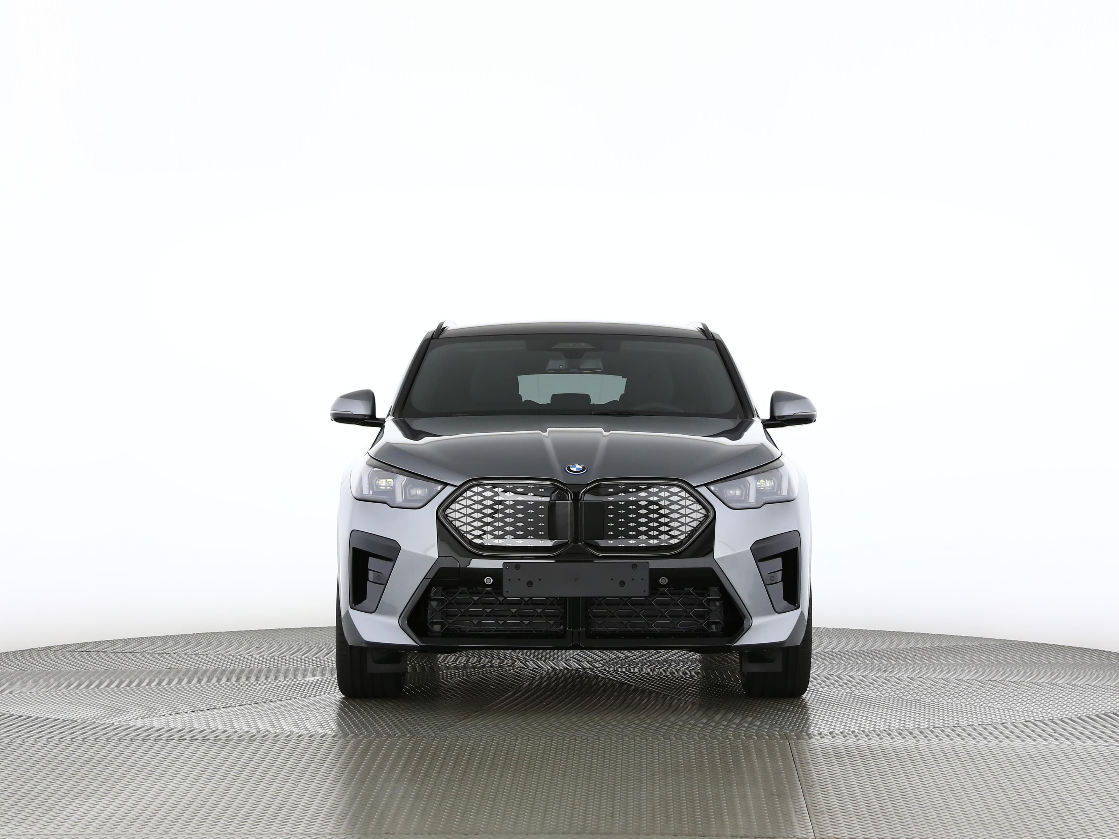 BMW iX2 20 eDrive - Vorschau 5