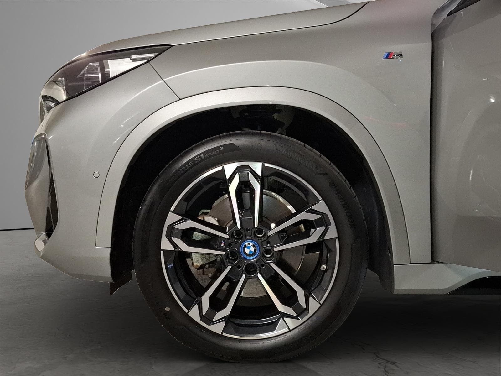 BMW iX1 30 xDrive - Vorschau 5