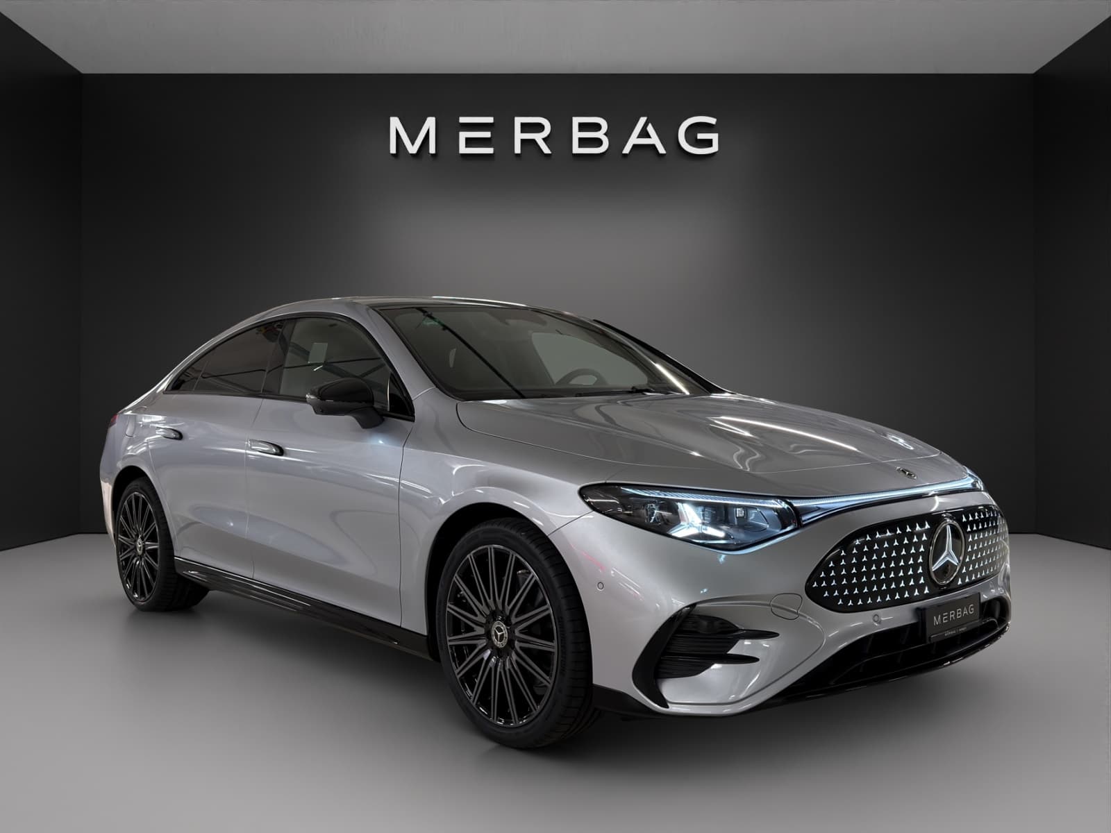 Mercedes-Benz CLA 350 4 Matic 85 kWh EQ
							
								
									
		
				
			0,140 % Jubiläumsleasing - Bild 1
