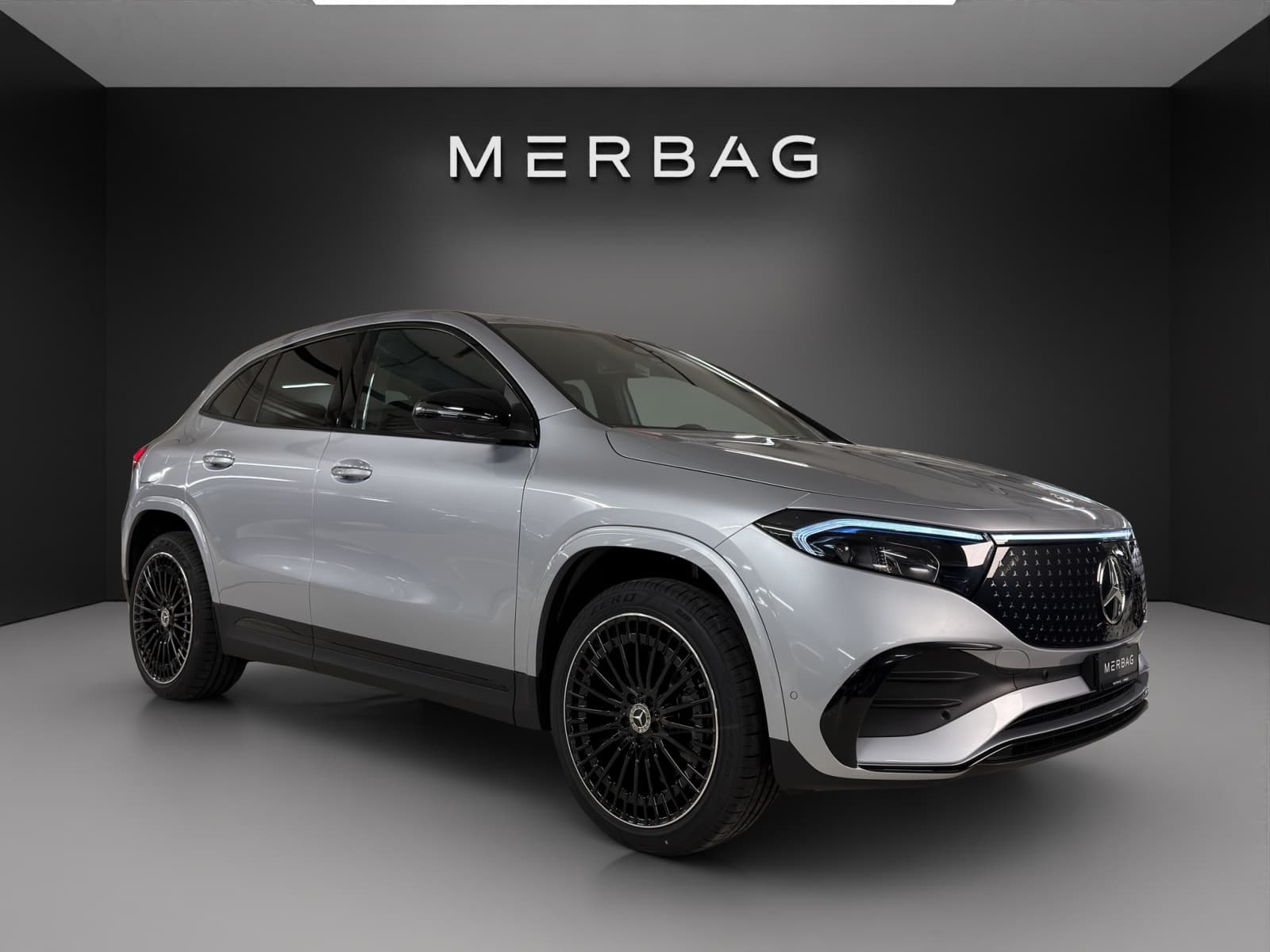 Mercedes-Benz EQA 350 66,5 kWh 4Matic Excellence
							
								
									
		
				
			0,140 % Jubiläumsleasing - Bild 1