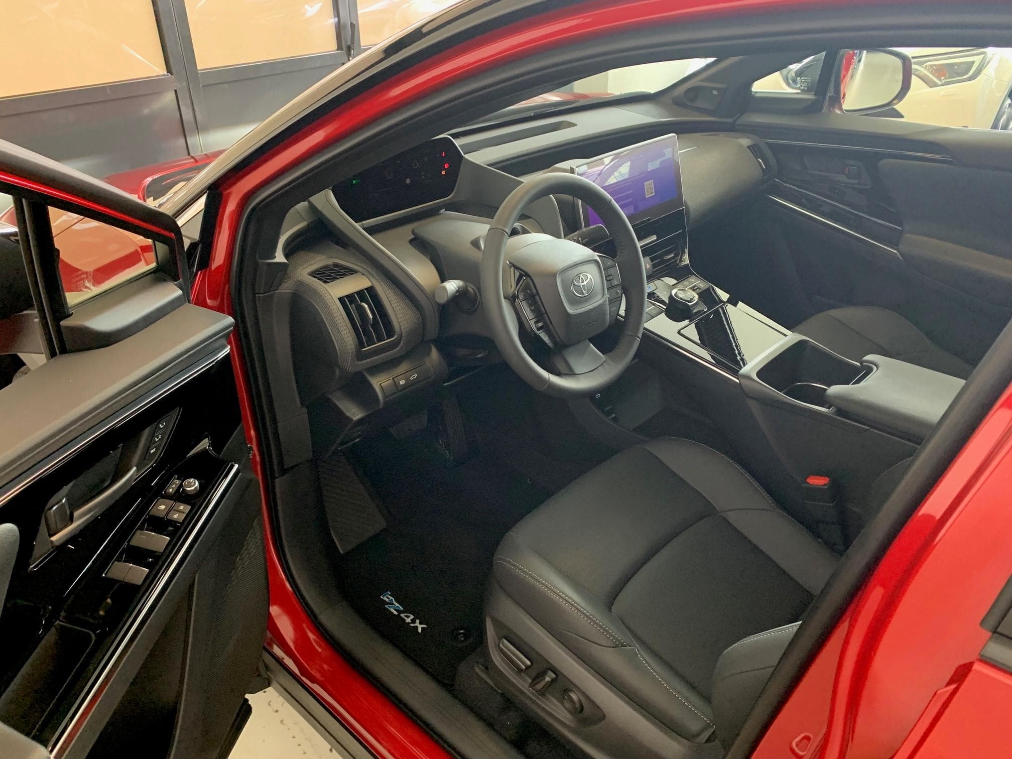 Toyota bZ4X Premium AWD - Vorschau 2