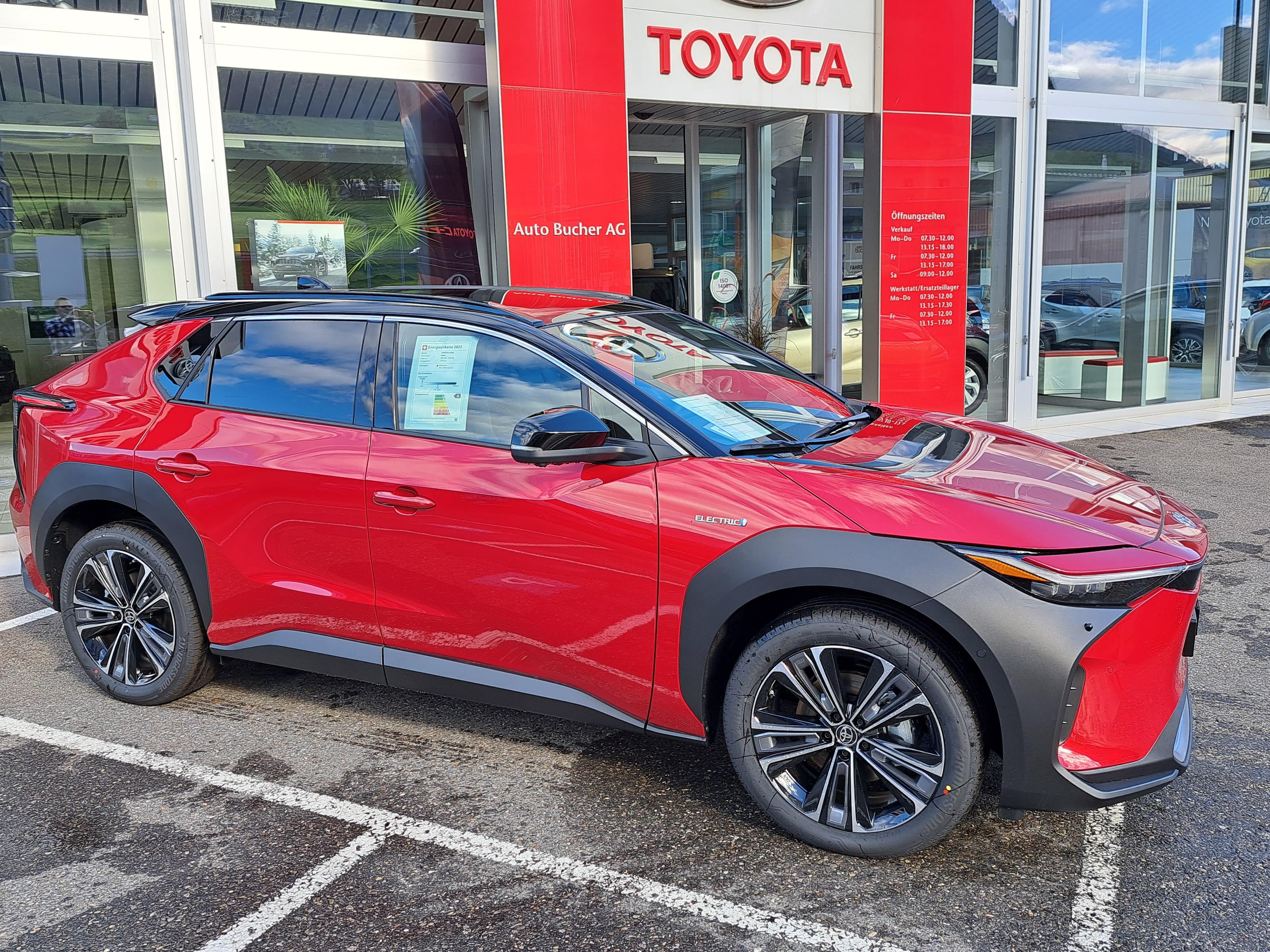 Toyota bZ4X Premium AWD - Bild 1