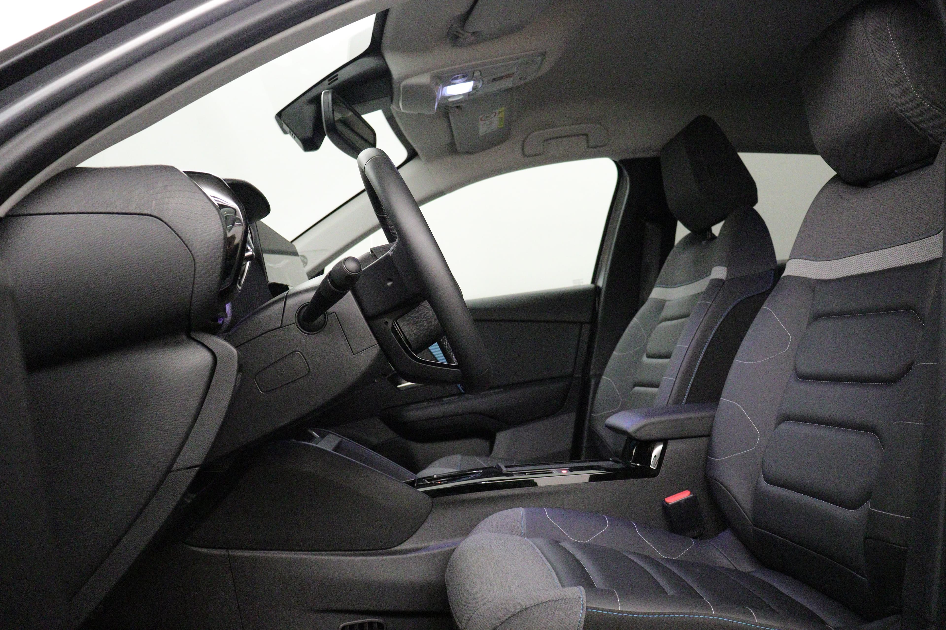 Citroën e-C4 Shine - Vorschau 5