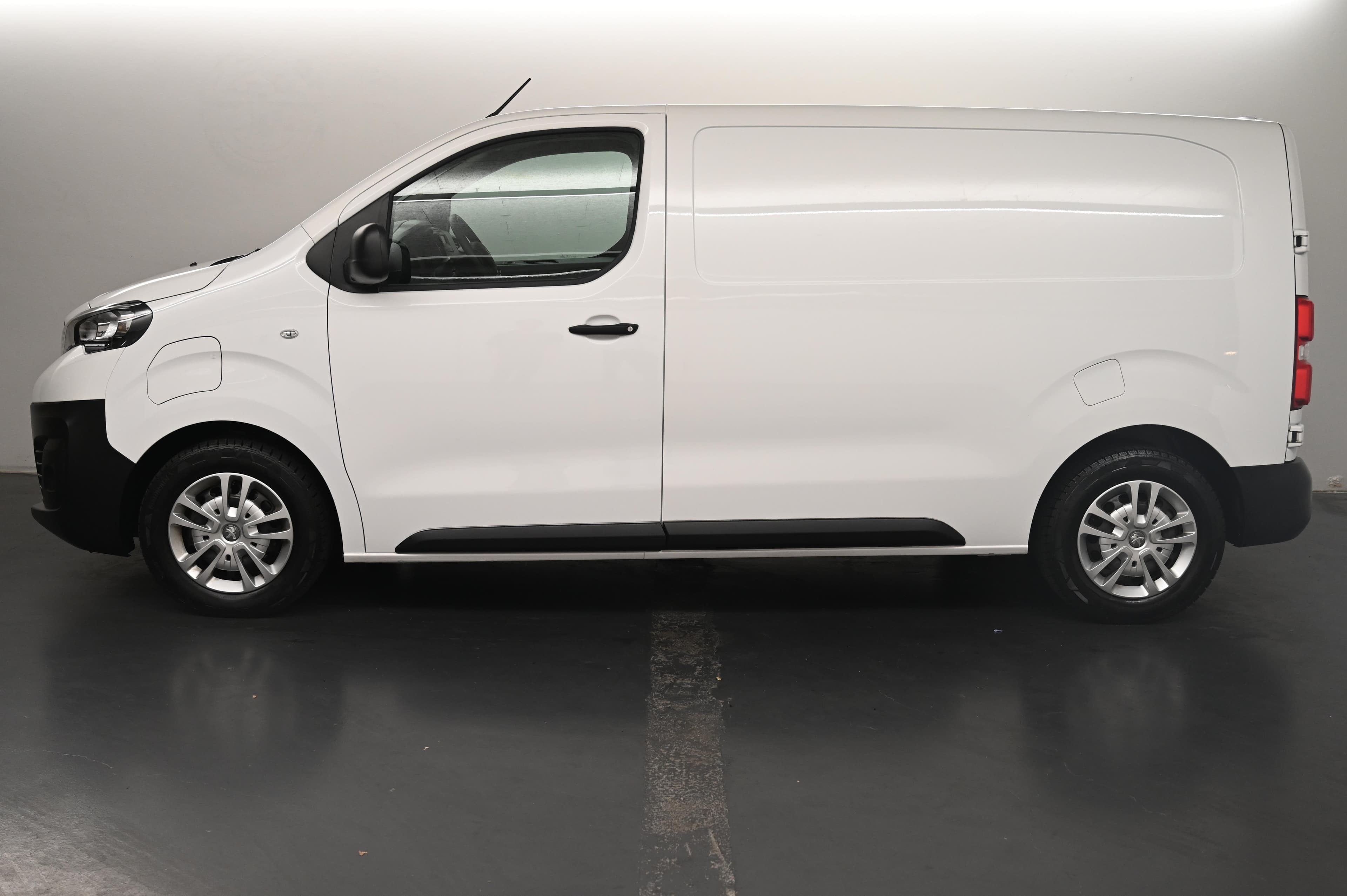 Peugeot e-Expert Kaw. Standard 75 kWh Premium - Vorschau 3