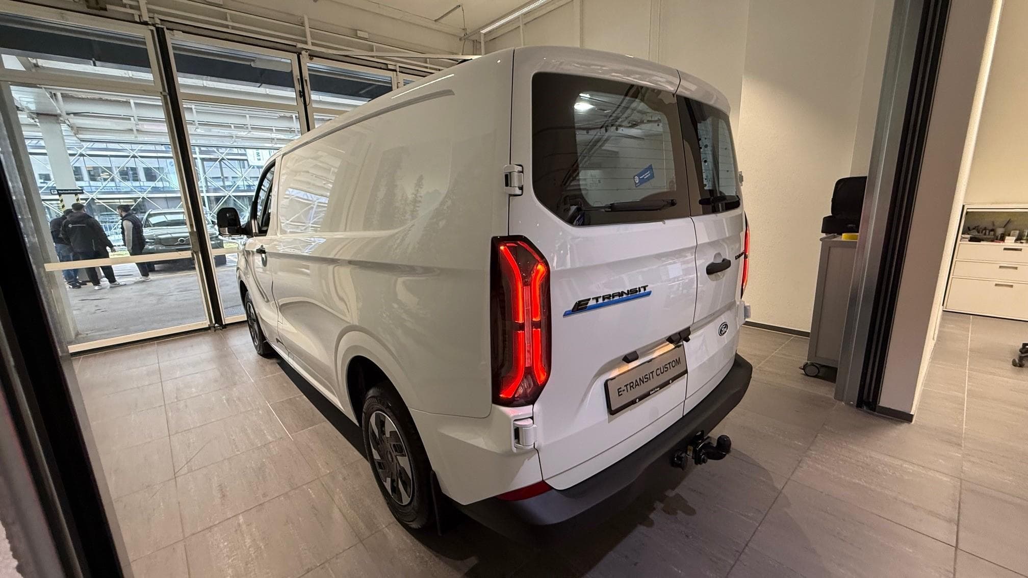 Ford E-Transit C Van 320 L1 Trend - Vorschau 5