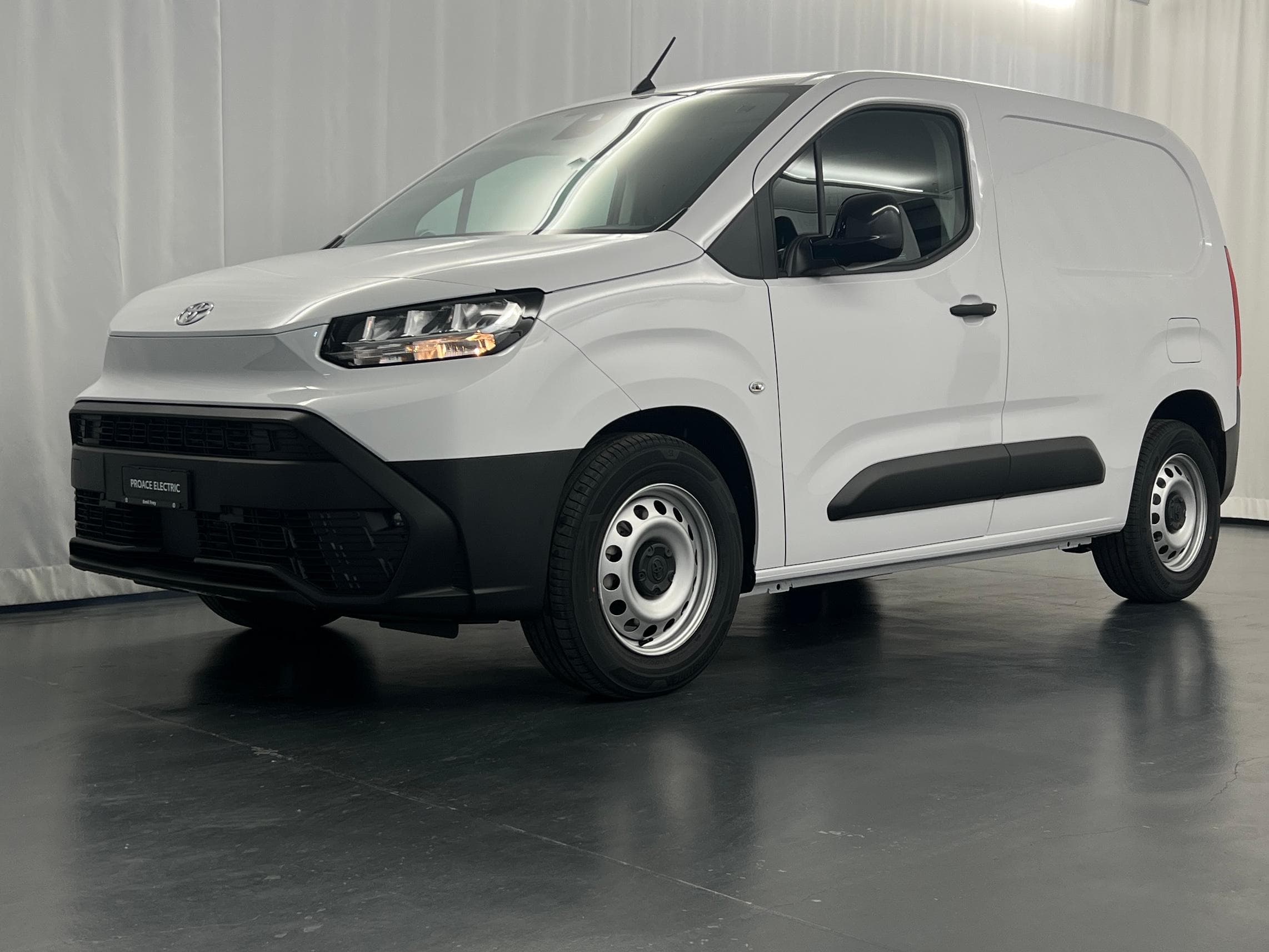 Toyota PROACE CITY Van L1 52KWh Advanced - Vorschau 2