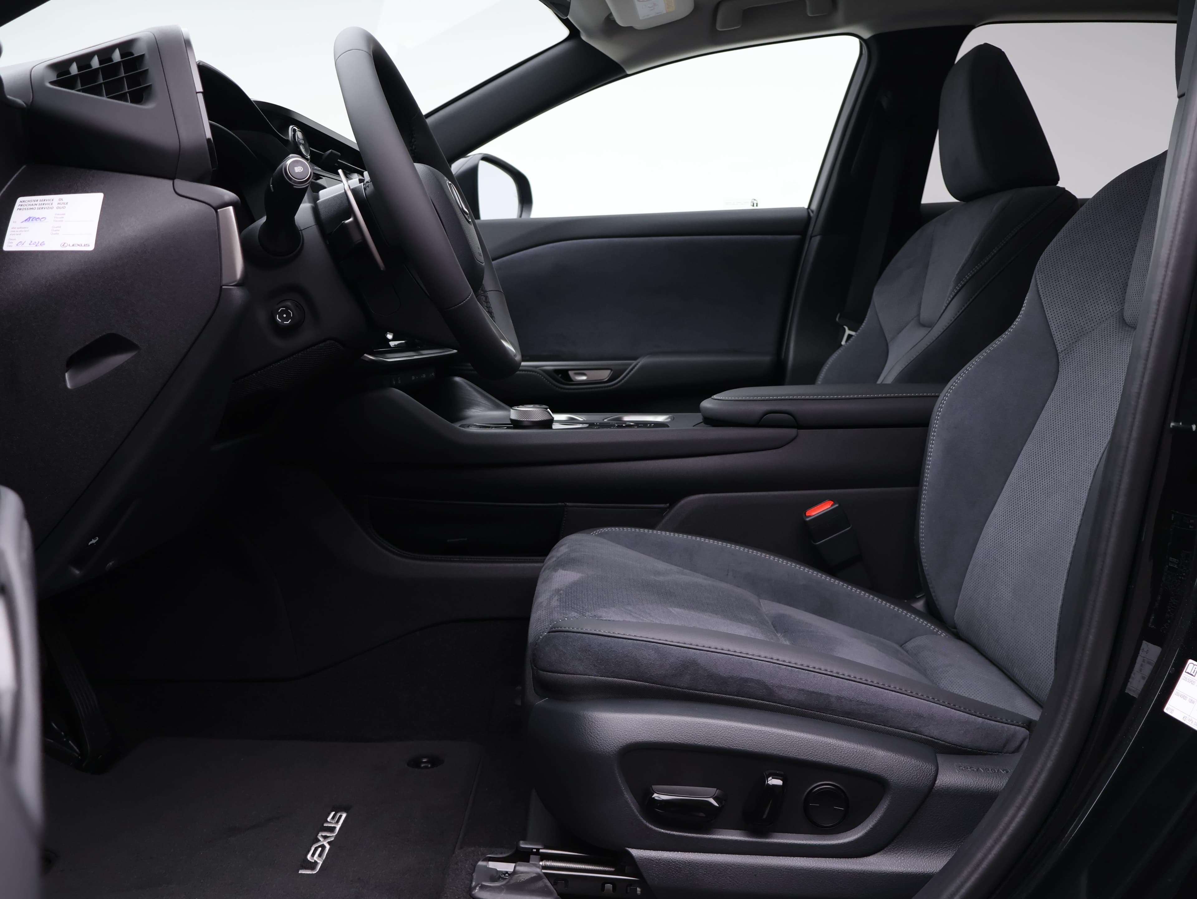 Lexus RZ 450e Excellence - Vorschau 3