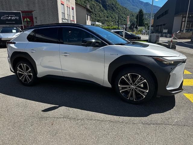 Toyota bZ4X Premium AWD - Vorschau 5