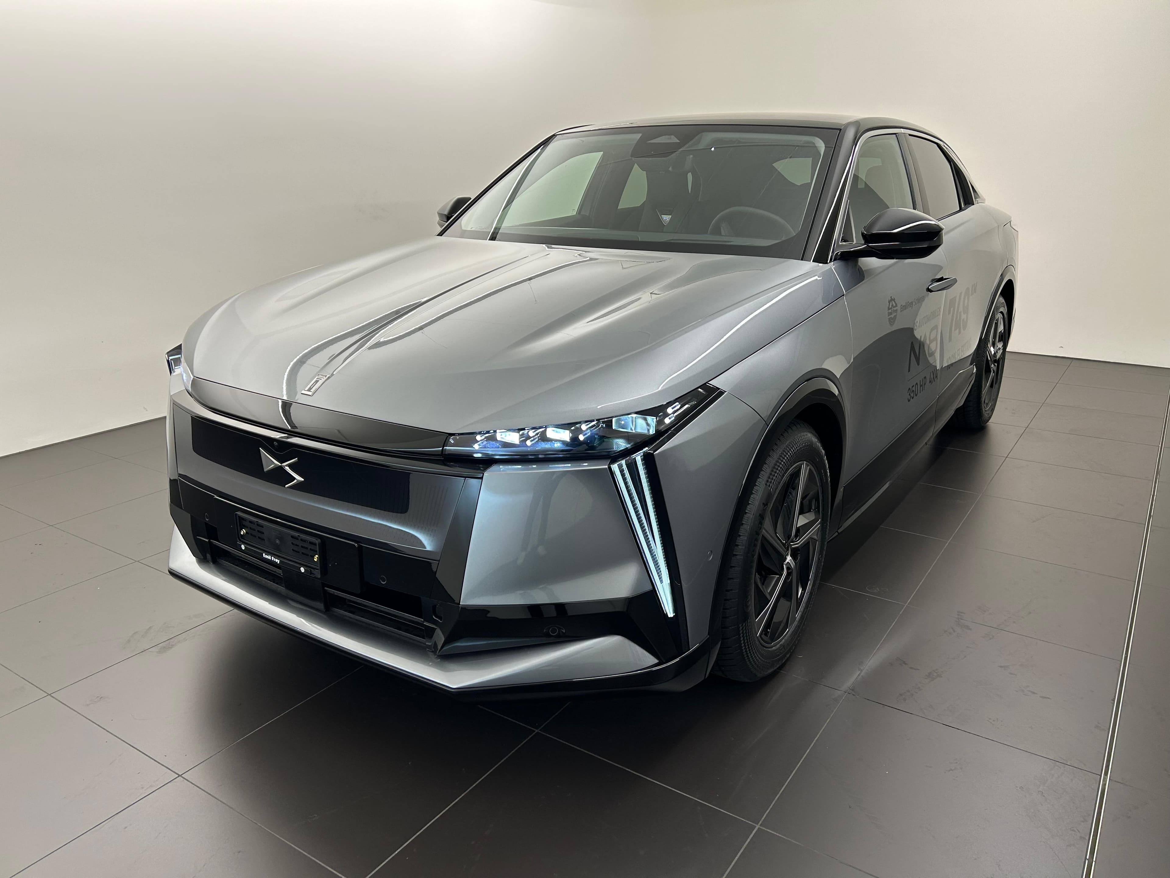 DS No8 E-Tense Pallas
