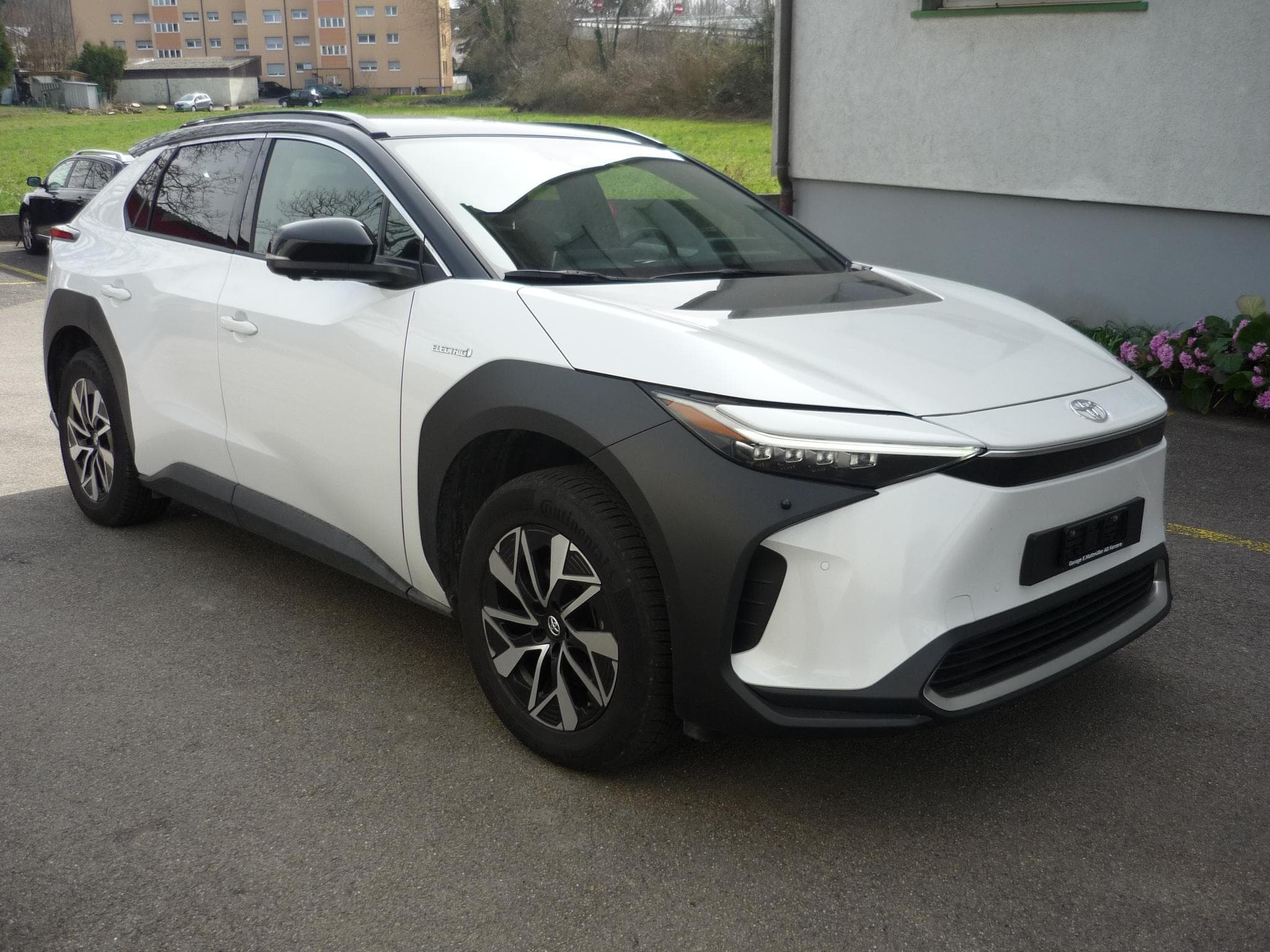 Toyota bZ4X Premium AWD - Vorschau 5