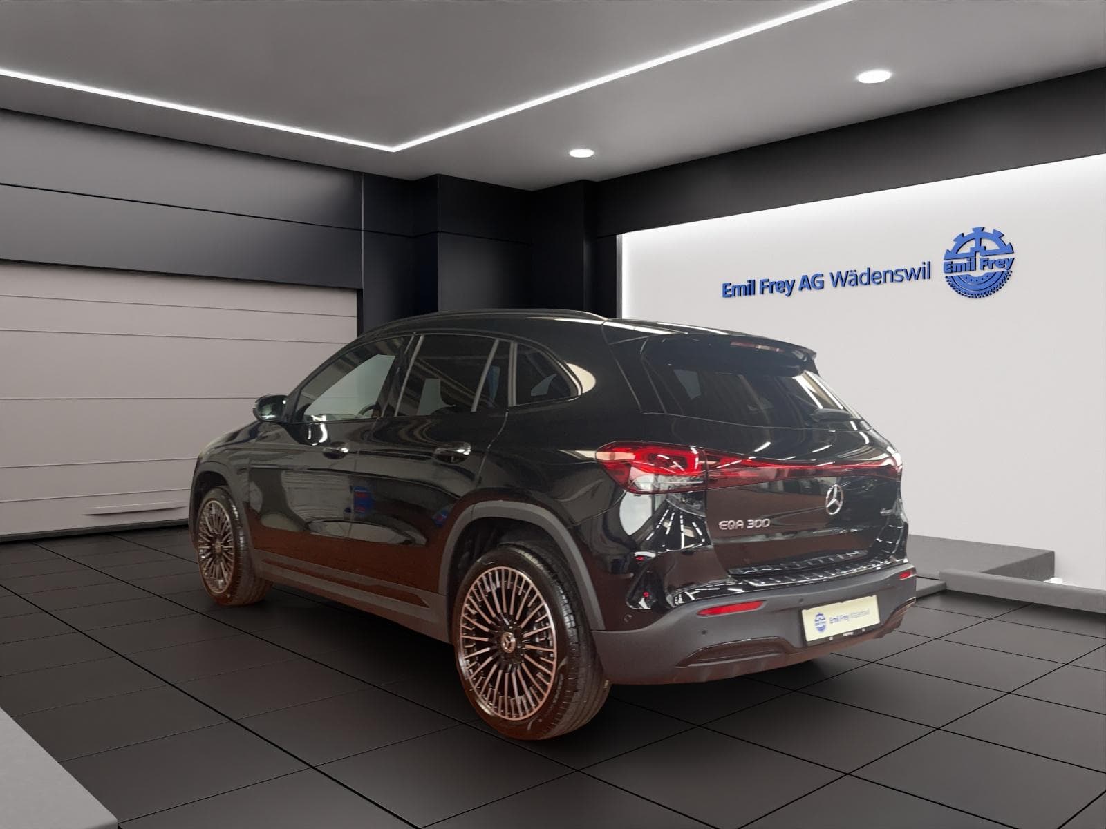 Mercedes-Benz EQA 300 4MATIC AMG Line - Vorschau 4