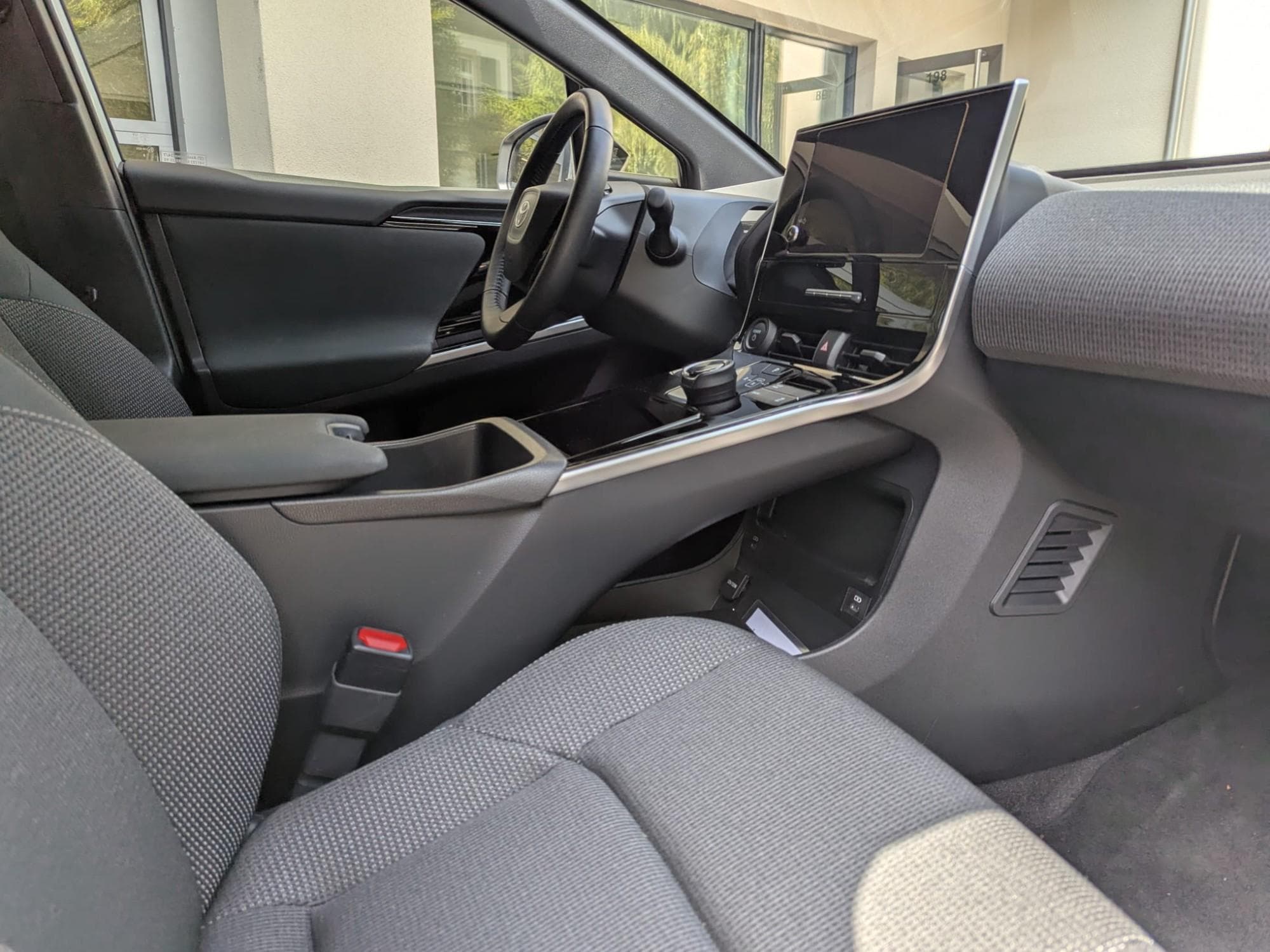 Toyota bZ4X 6.6 kW OBC Trend - Vorschau 3