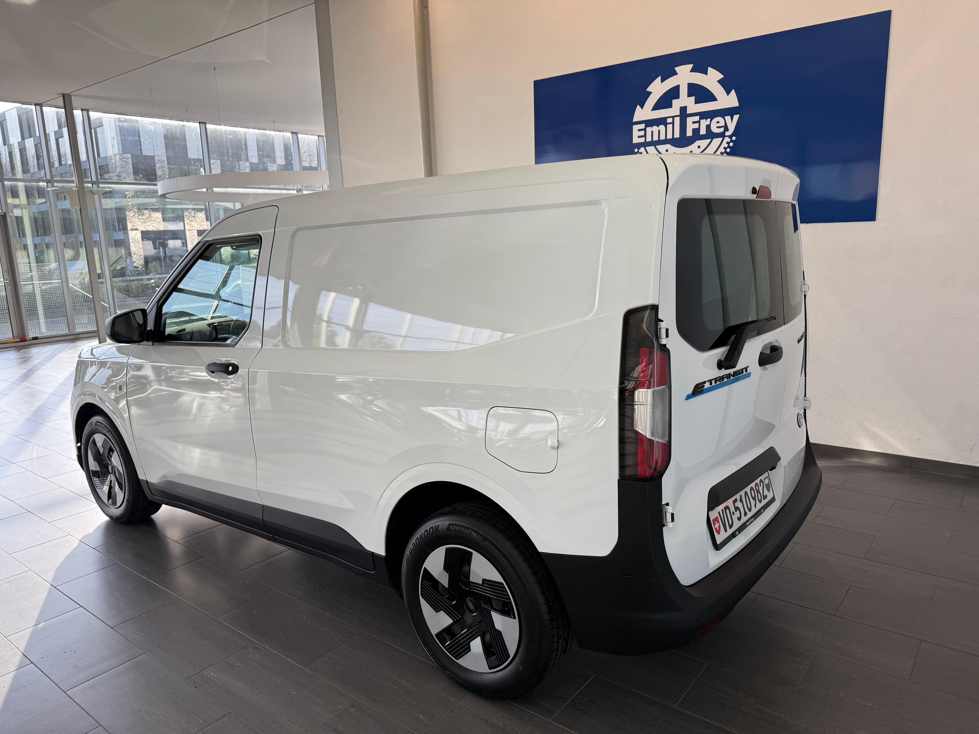 Ford E-Transit Courier Van Trend - Vorschau 3