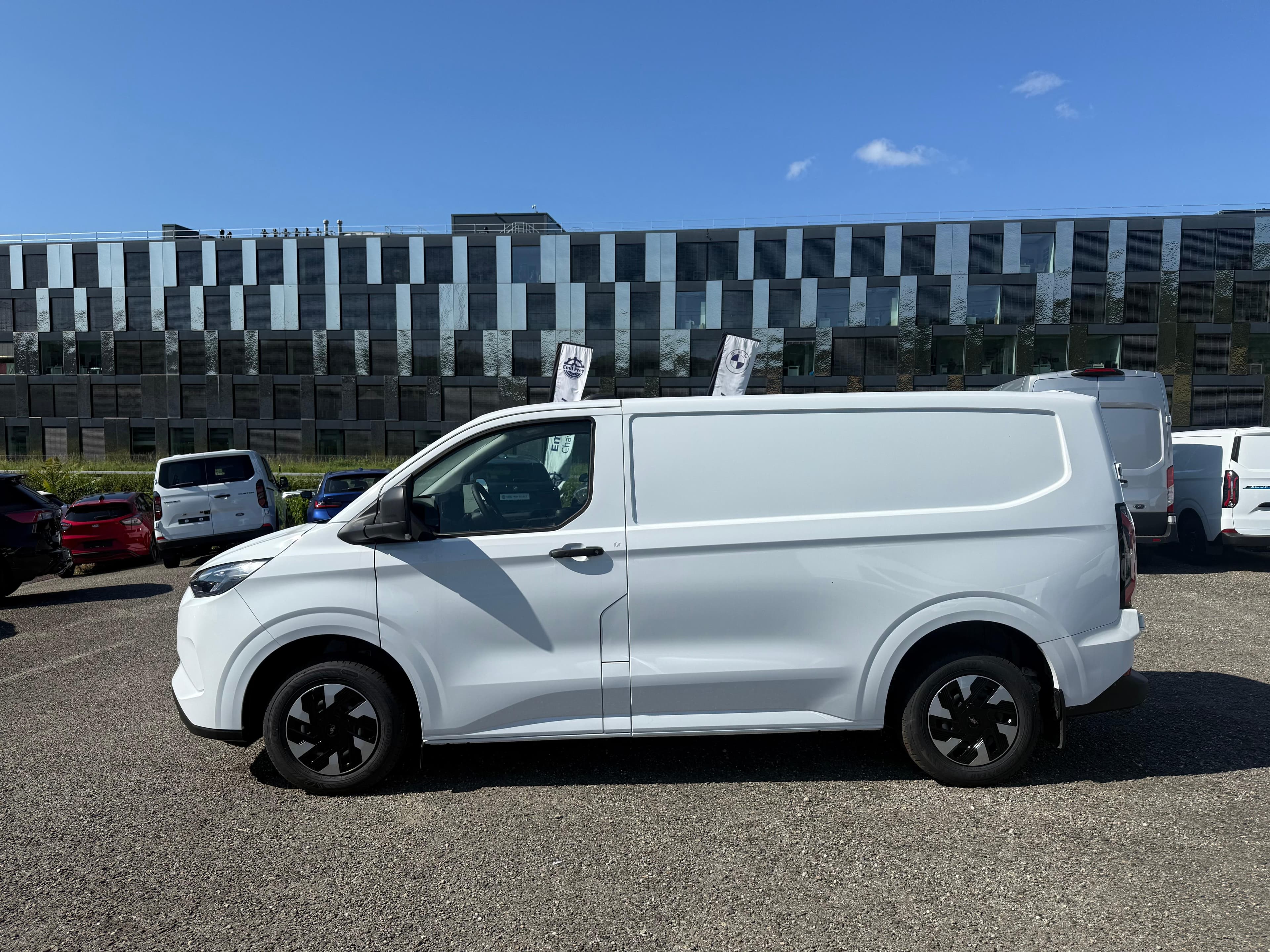 Ford E-Transit C Van 320 L1 Trend - Vorschau 2