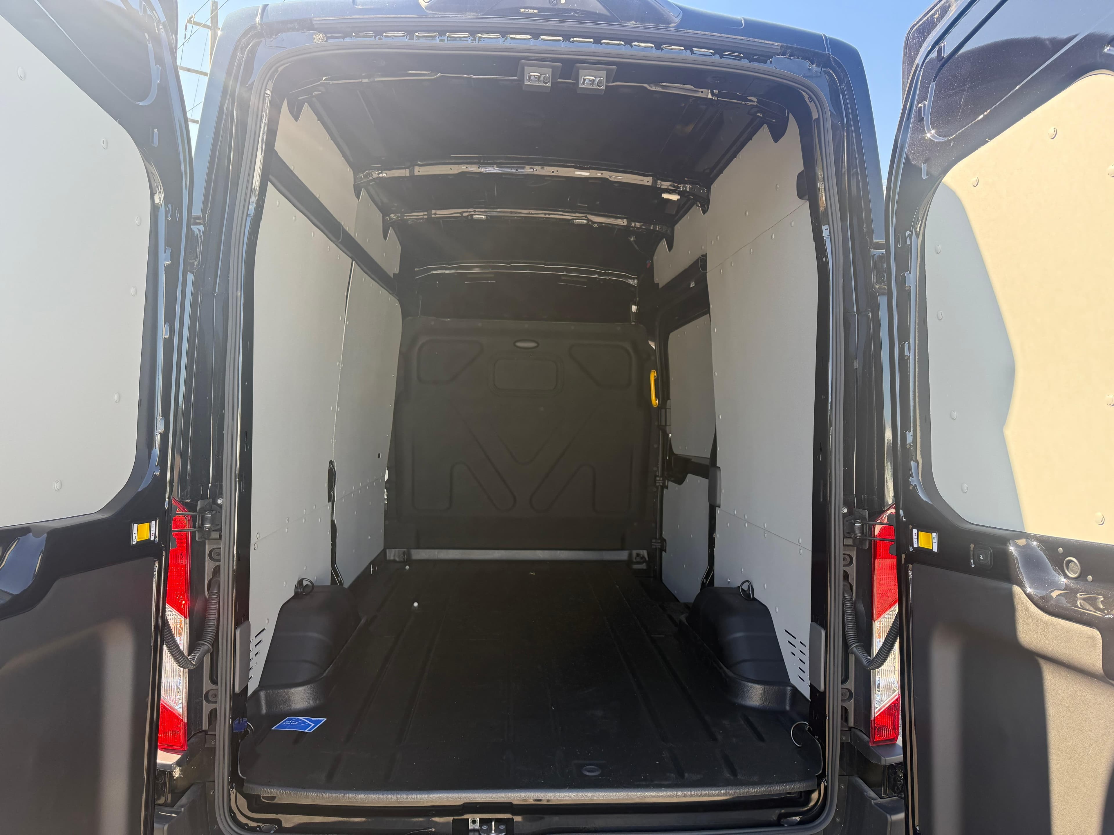 Ford E-Transit Van 350 L4H3 68kWh Trend - Vorschau 4