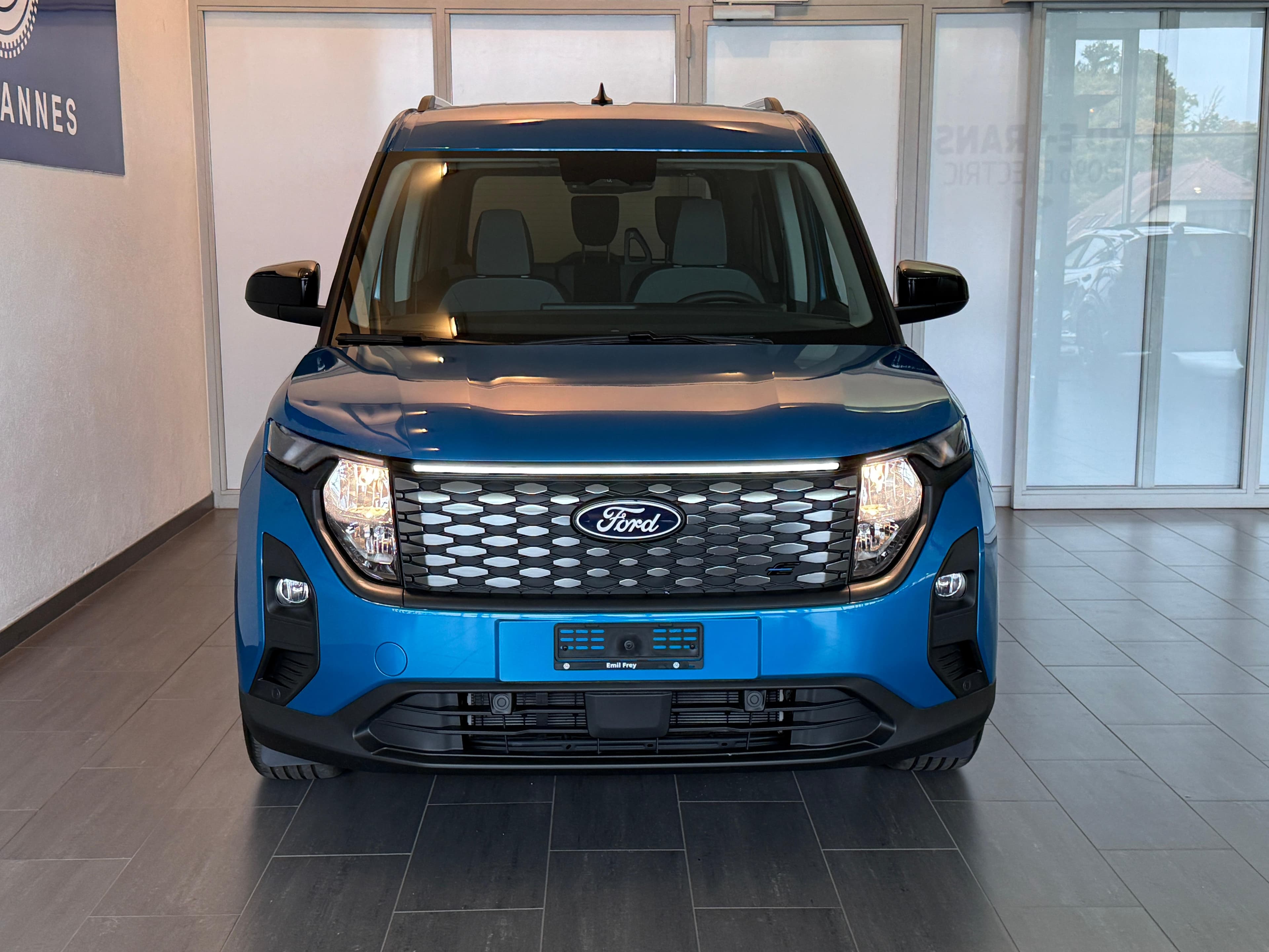 Ford E-Tourneo Courier Active - Vorschau 2