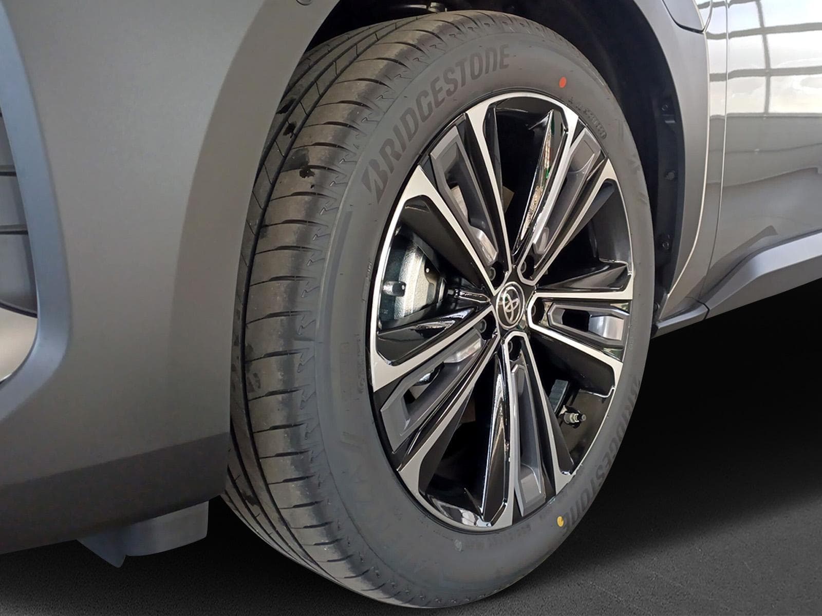 Toyota bZ4X Premium AWD - Vorschau 5