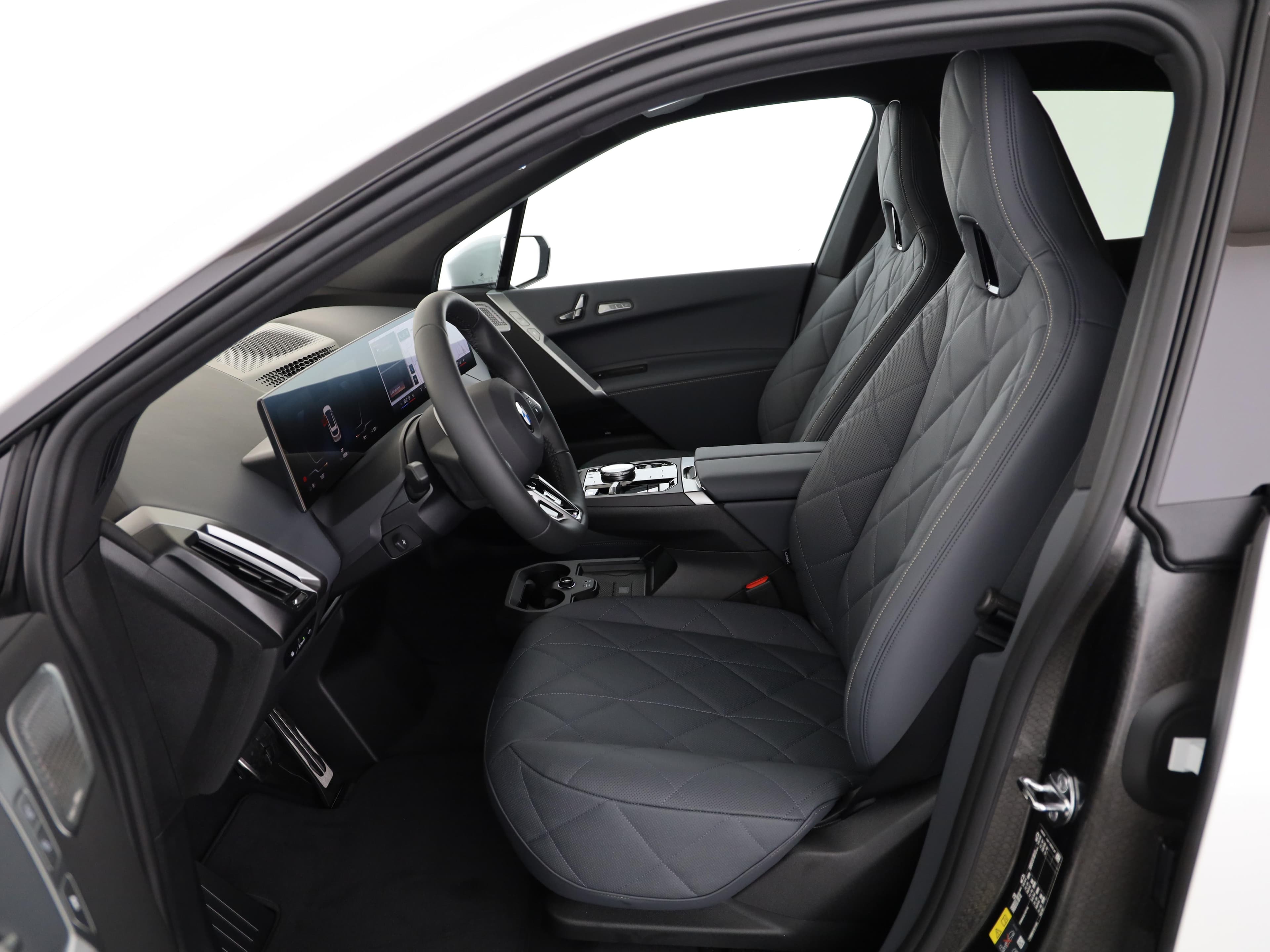 BMW iX xDrive60 - Vorschau 4