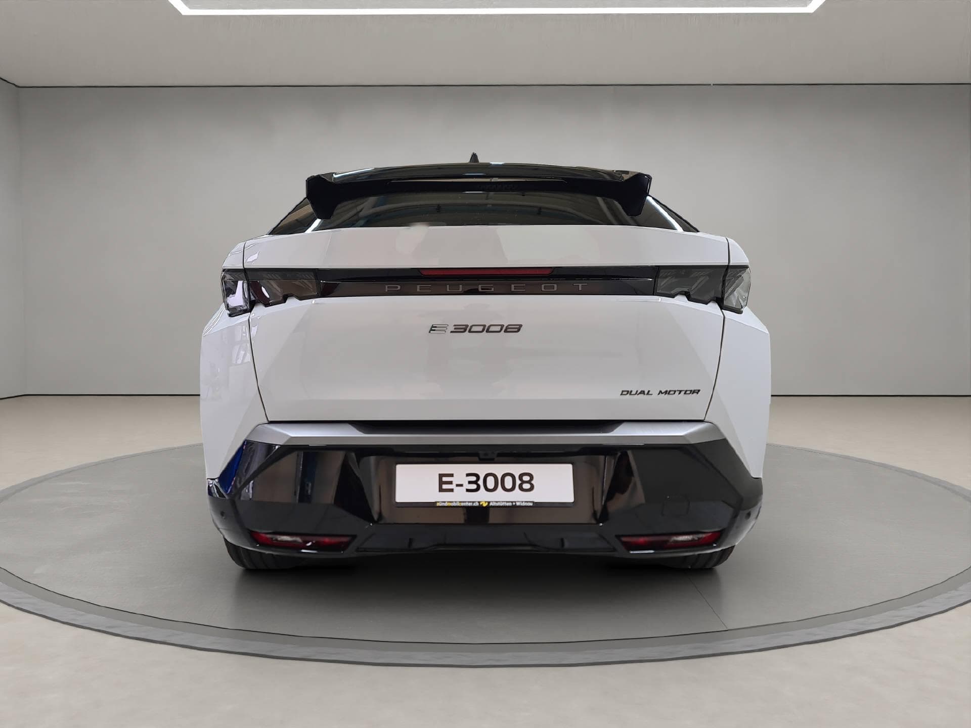 Peugeot E-3008 Launch Edition 4x4 - Vorschau 4