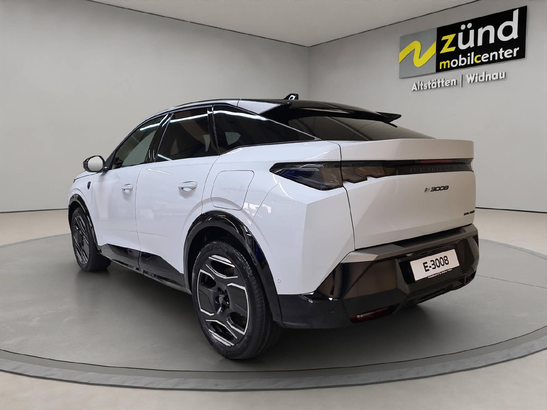 Peugeot E-3008 Launch Edition 4x4 - Vorschau 3