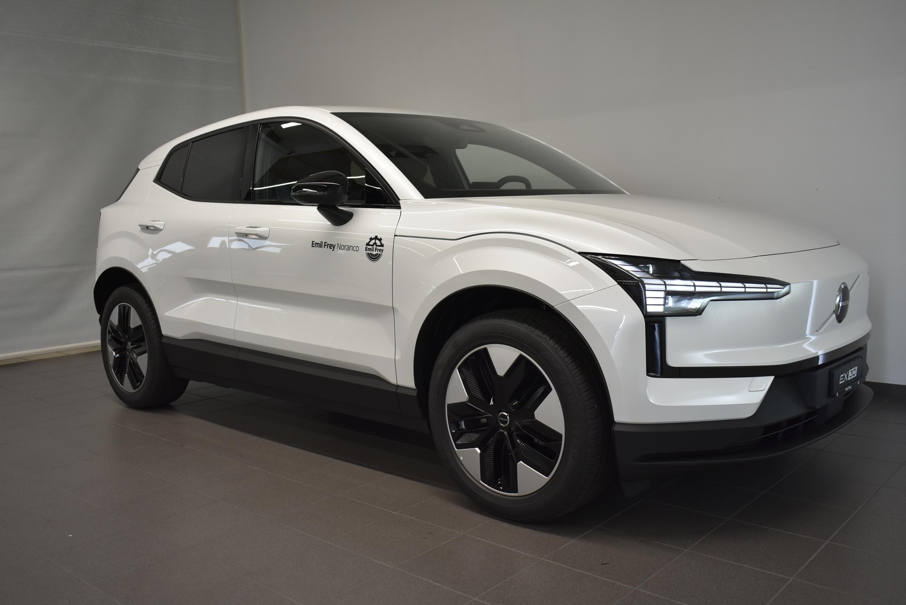 Volvo EX30 E60 Core - Vorschau 4
