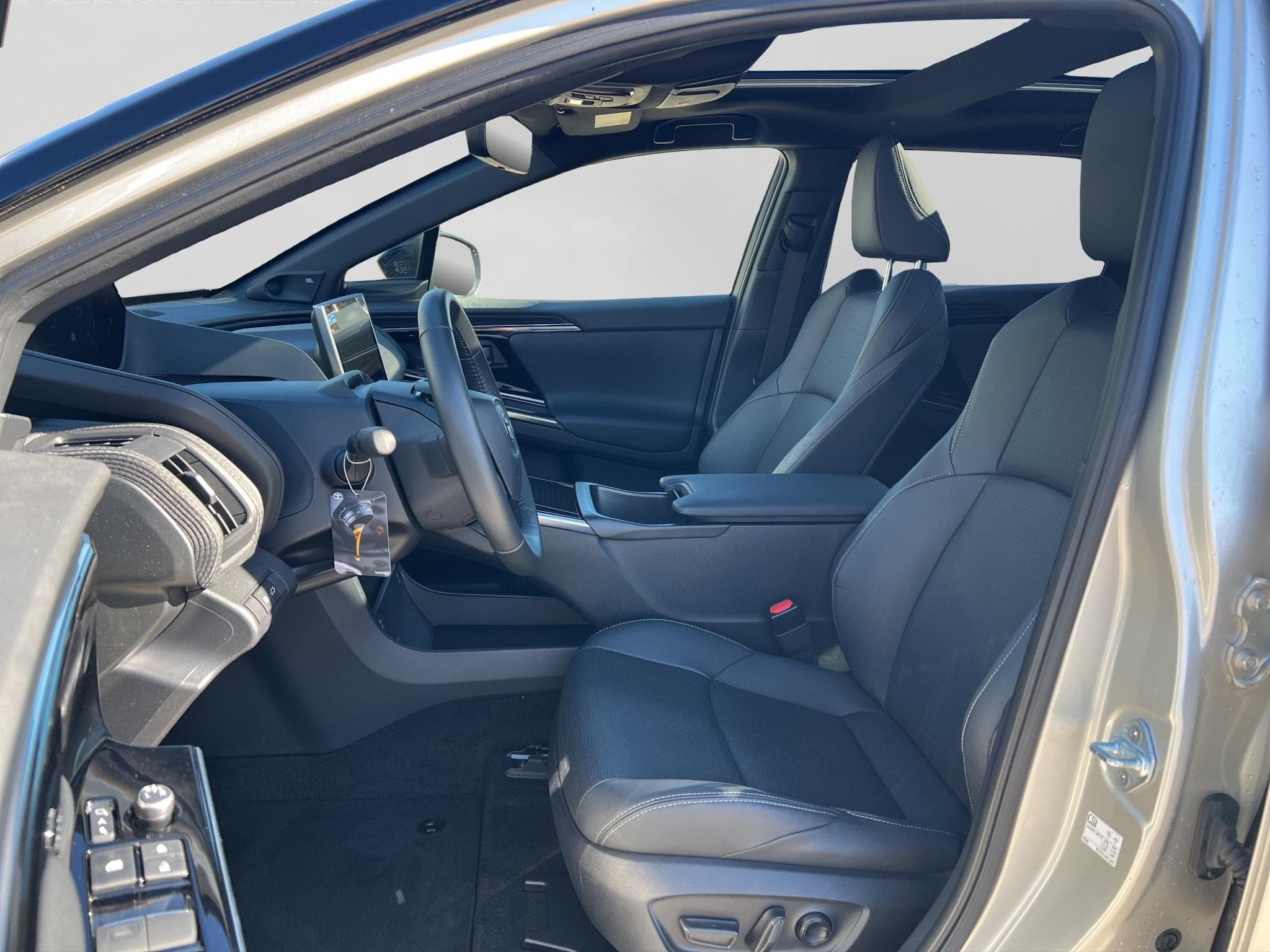 Toyota bZ4X Premium AWD - Vorschau 2