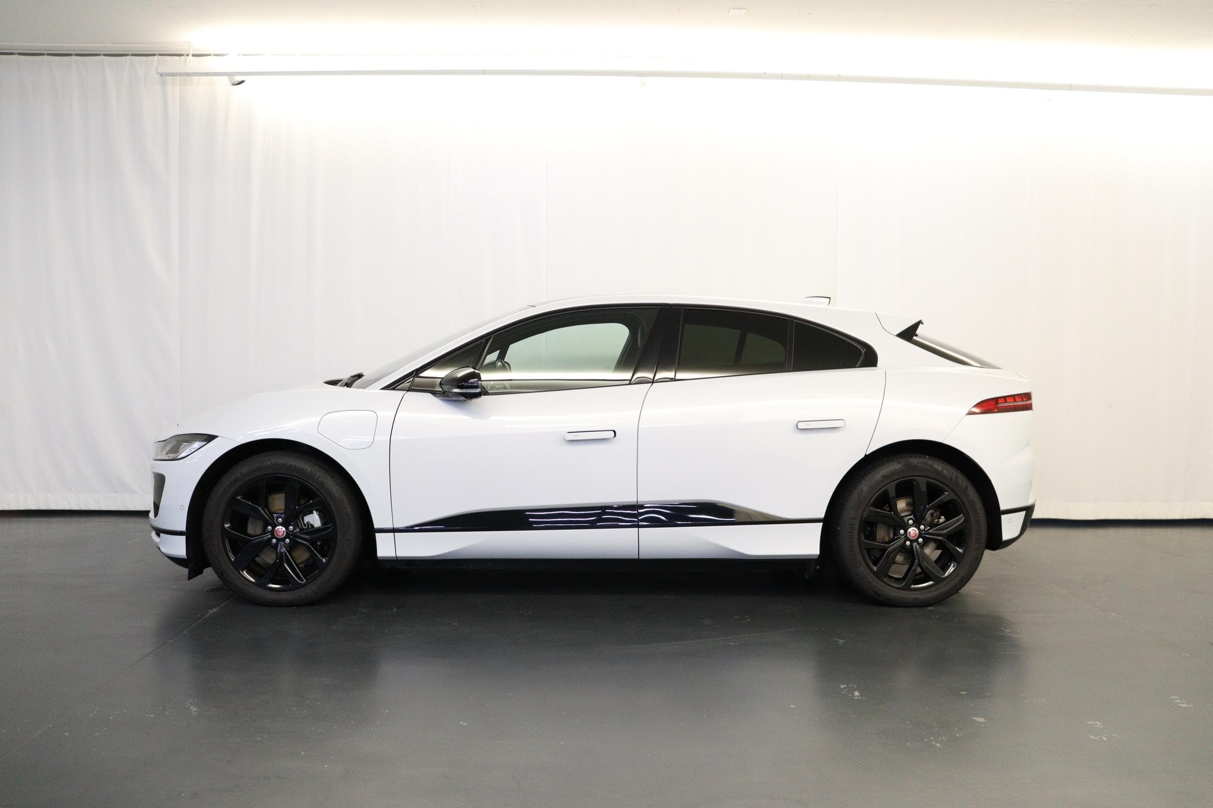 Jaguar I-Pace EV400 Black AWD - Vorschau 4