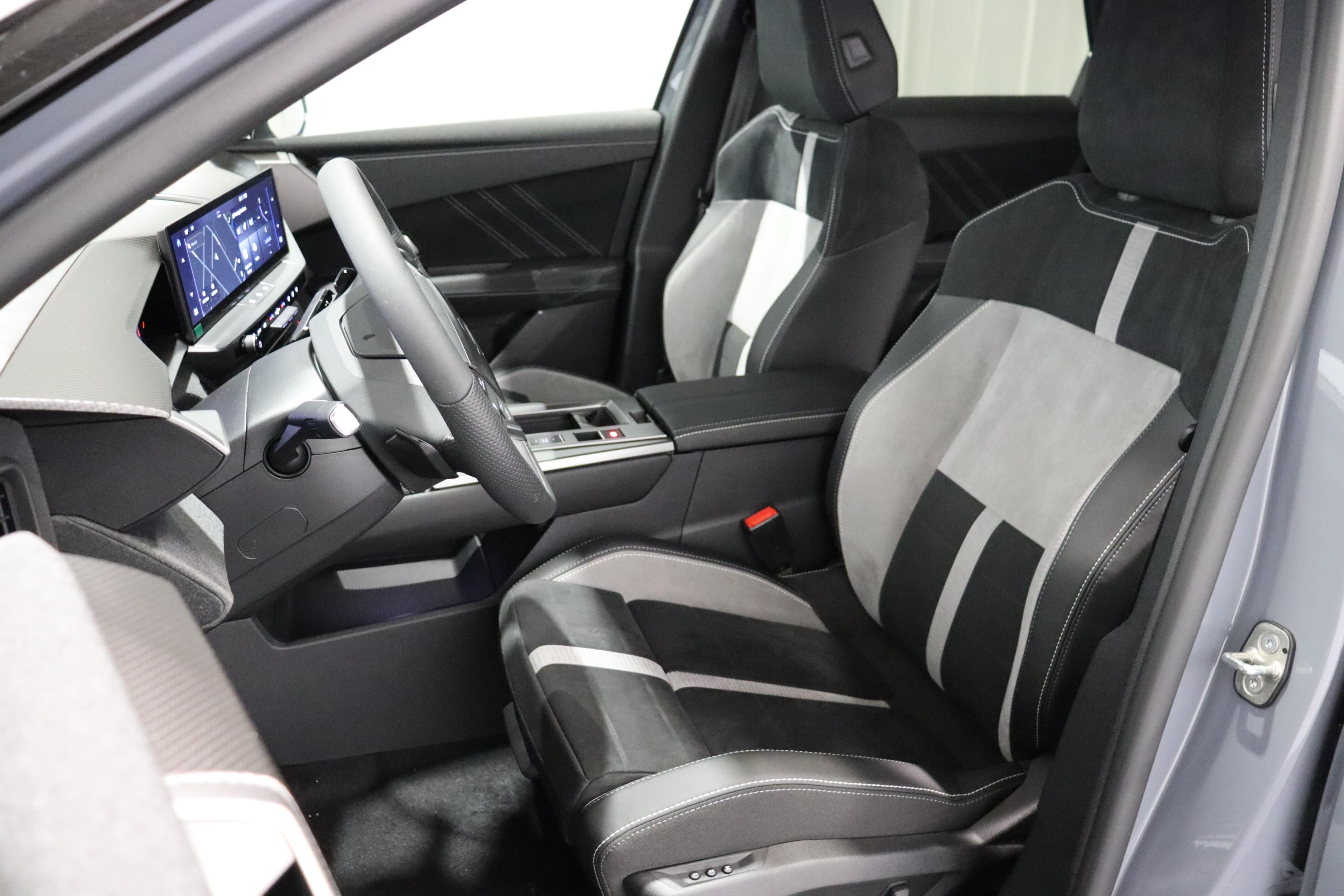 Opel Grandland-e Ultimate AWD - Vorschau 4