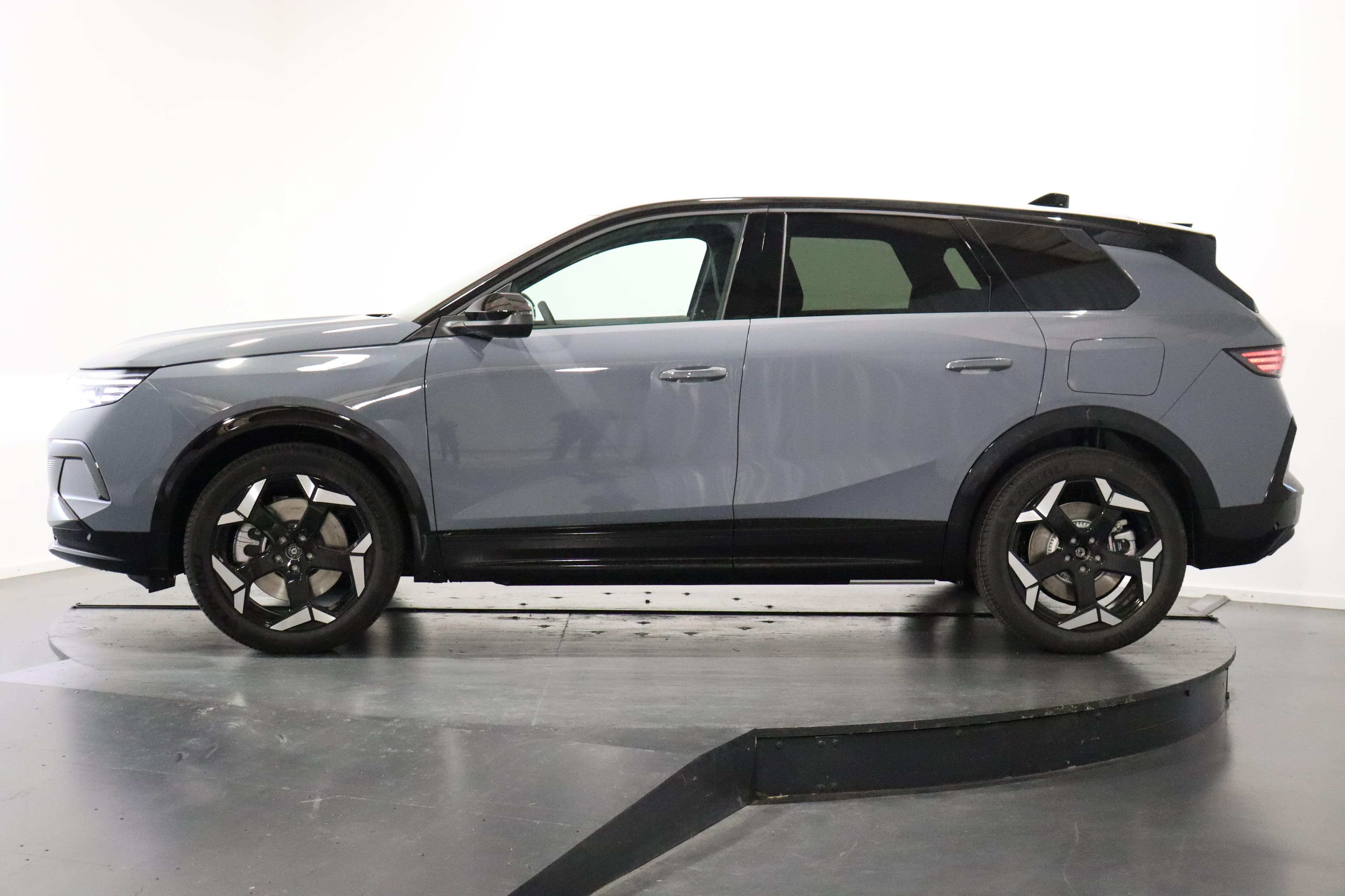 Opel Grandland-e Ultimate AWD - Vorschau 2