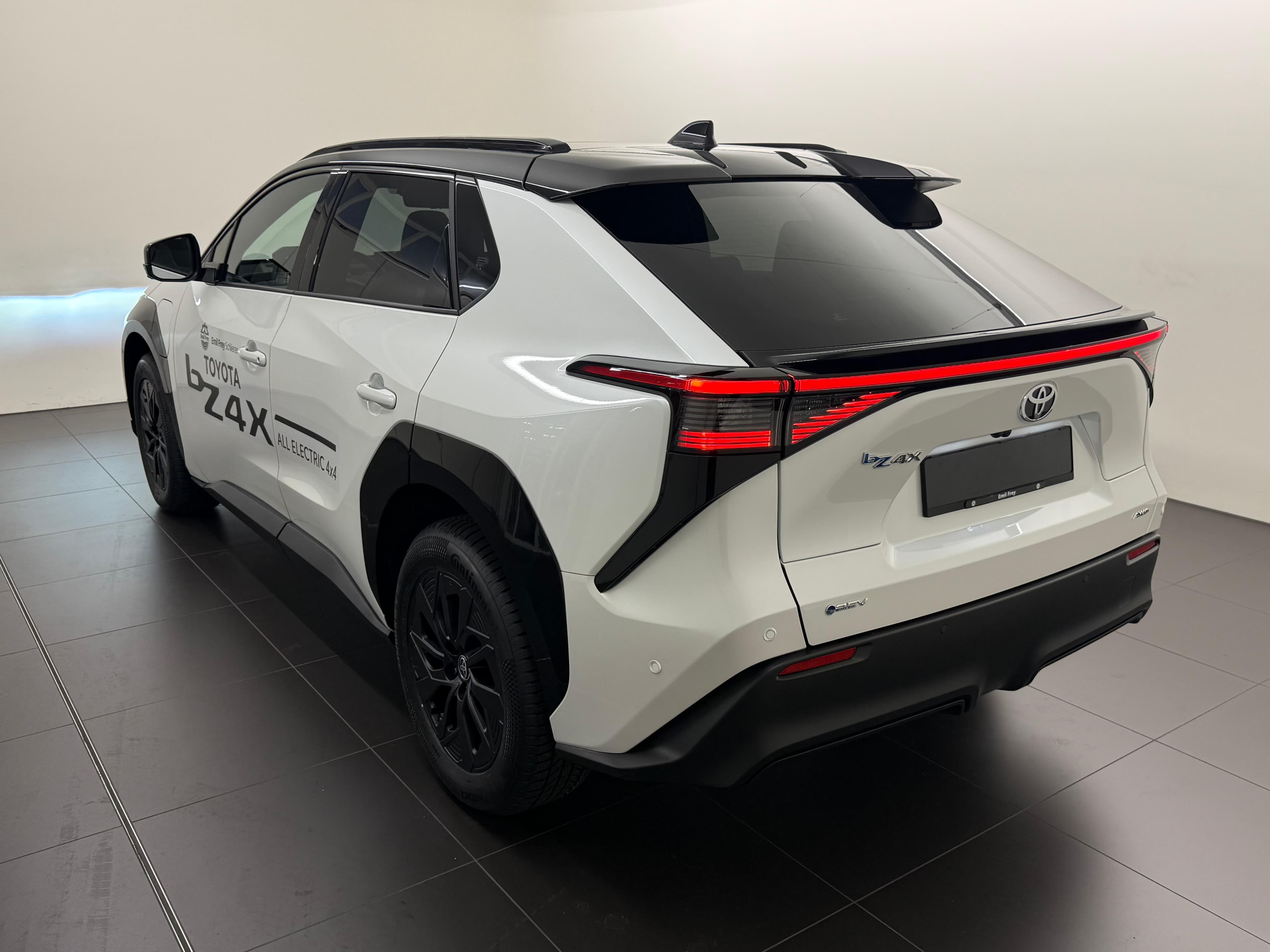 Toyota bZ4X Premium AWD - Vorschau 4