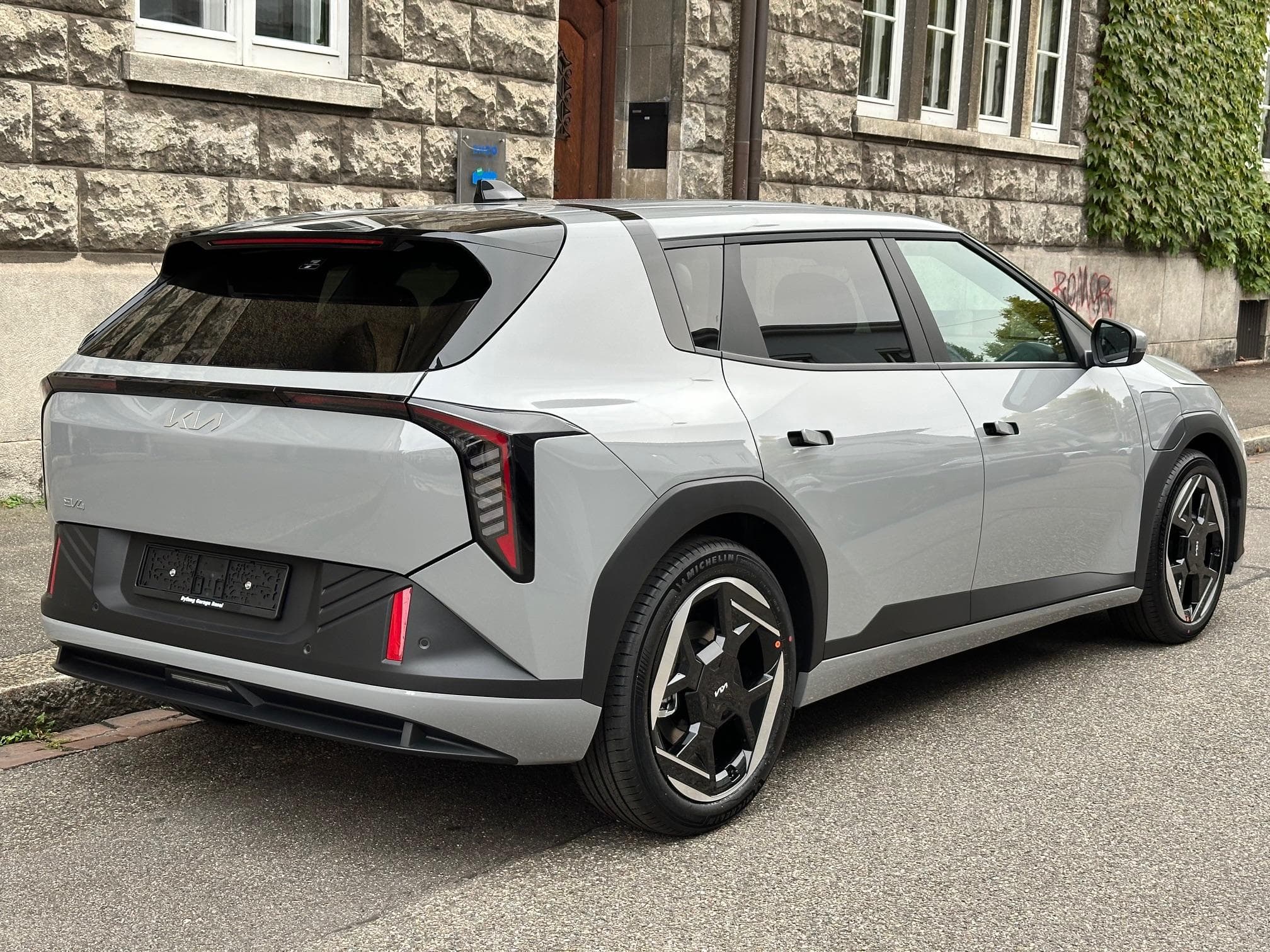 Kia EV4 81 kWh Earth+ - Vorschau 4