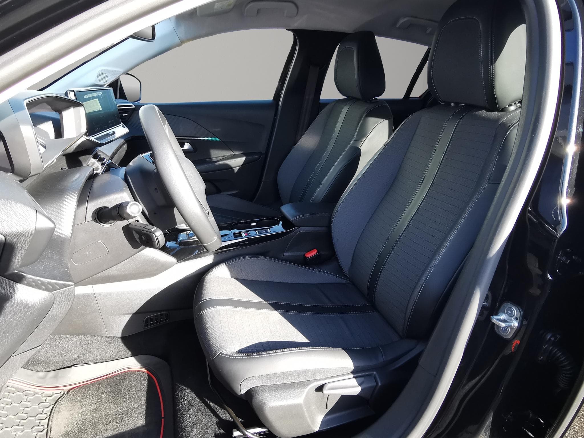 Peugeot 208 e-Allure Pack - Vorschau 2