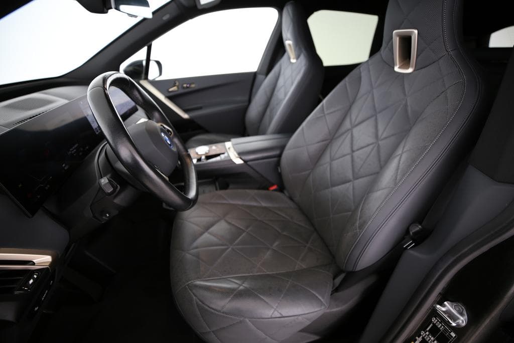 BMW iX xDrive50 - Vorschau 4