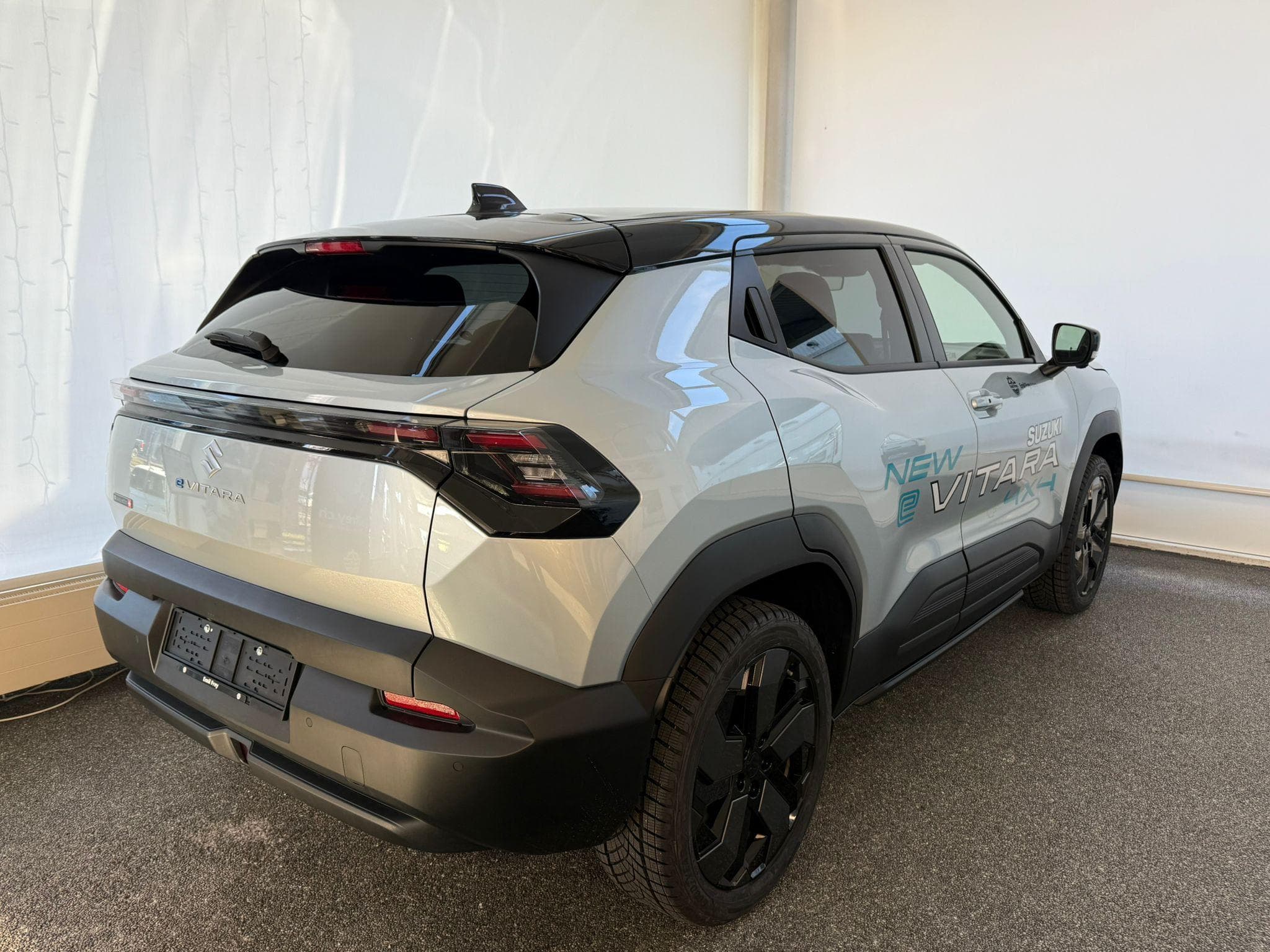 Suzuki e Vitara Compact Top 4x4 - Vorschau 5