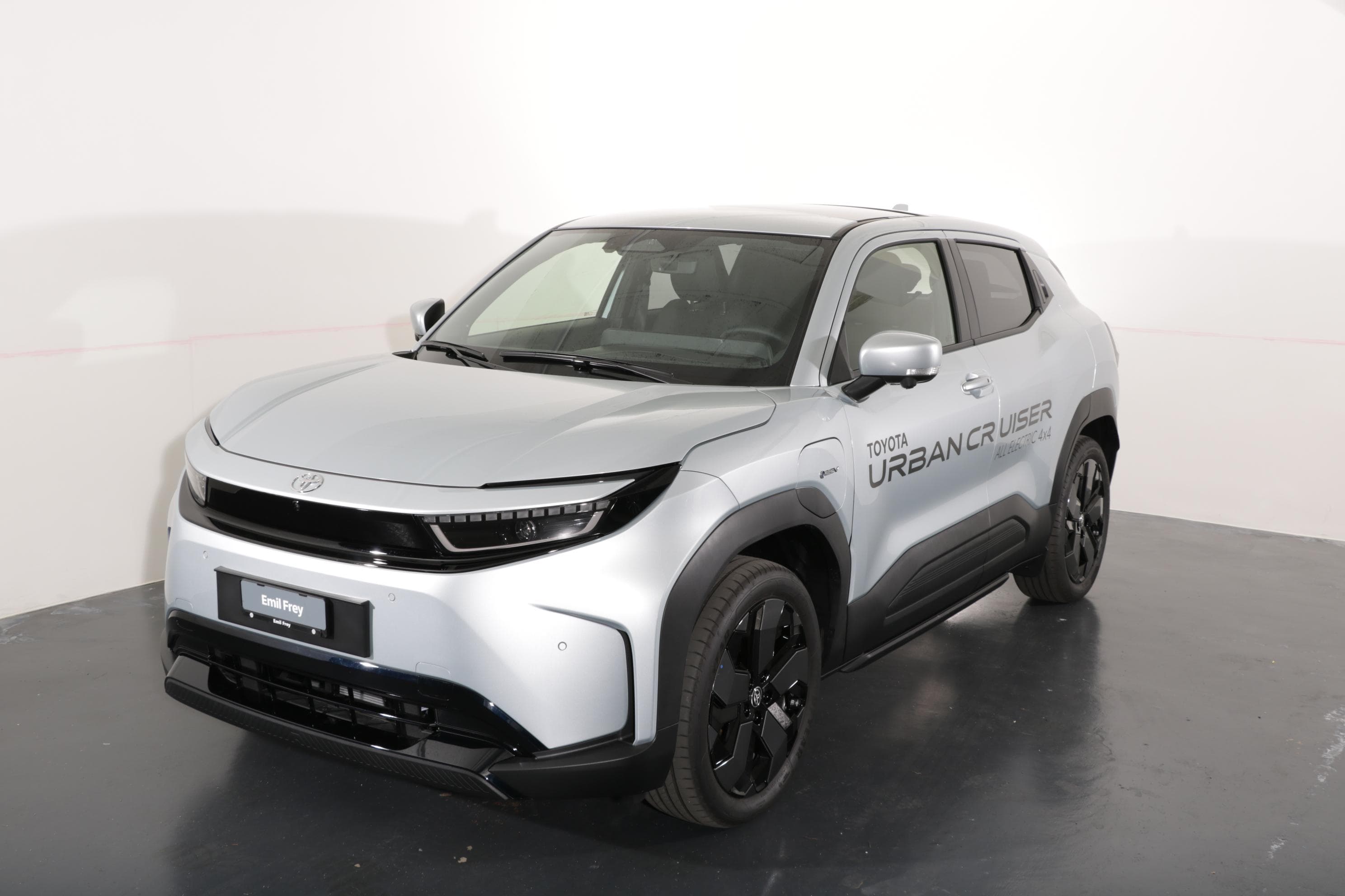 Toyota Urban Cruiser Premium AWD - Bild 1