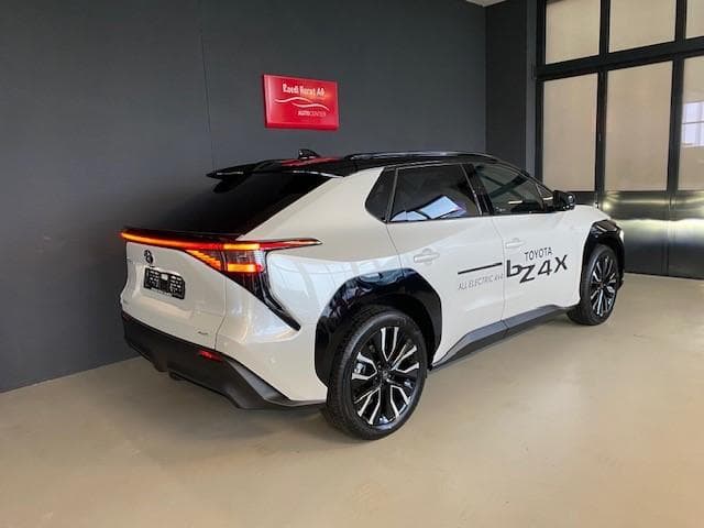 Toyota bZ4X Premium AWD - Vorschau 5