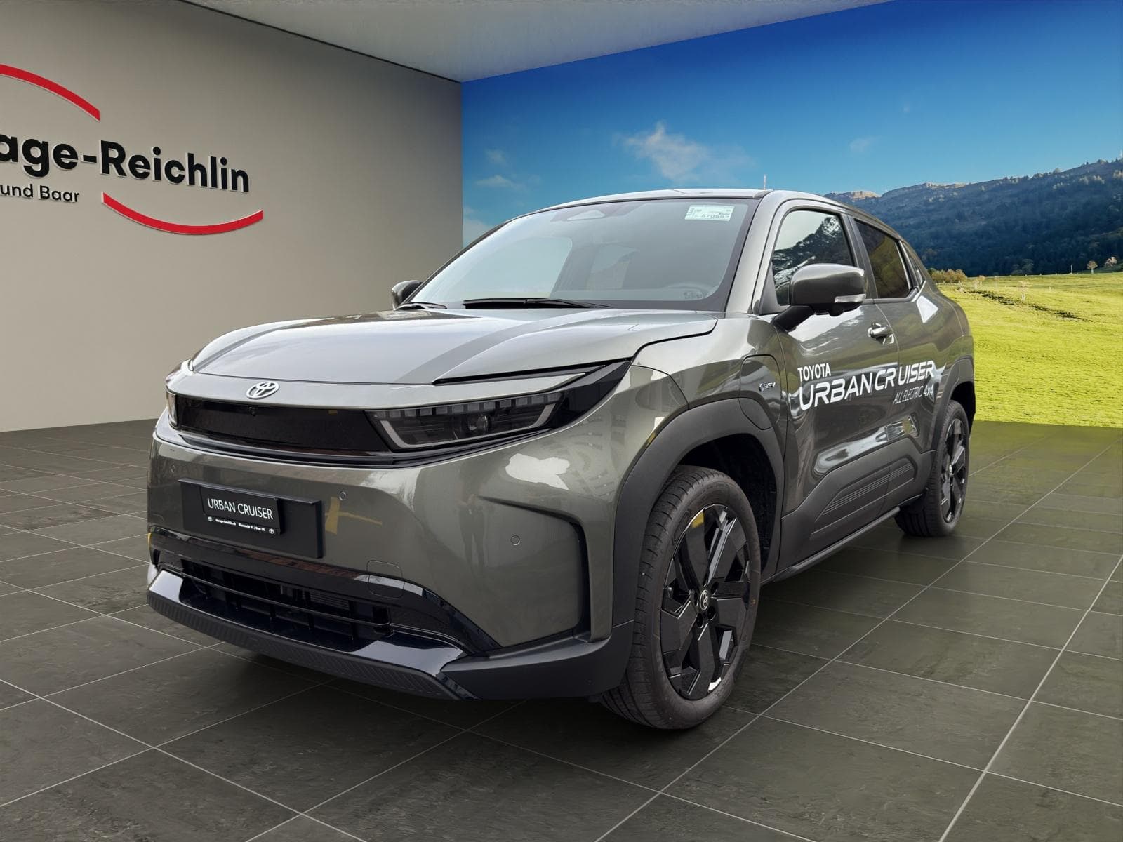 Toyota Urban Cruiser Premium AWD - Bild 1
