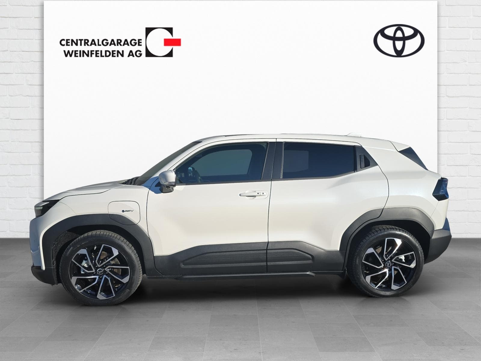 Toyota Urban Cruiser Premium AWD - Vorschau 2