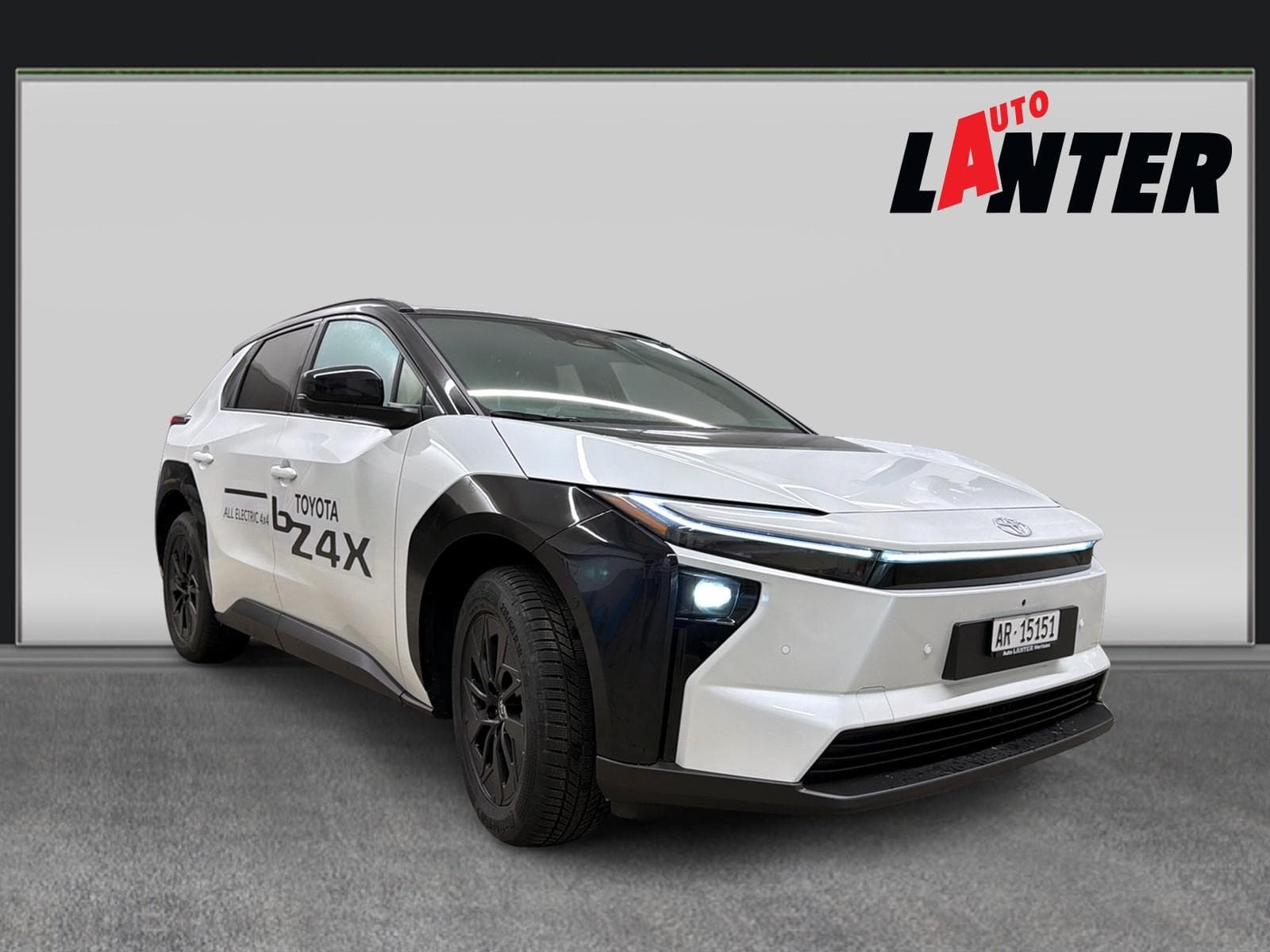 Toyota bZ4X Premium AWD - Bild 1