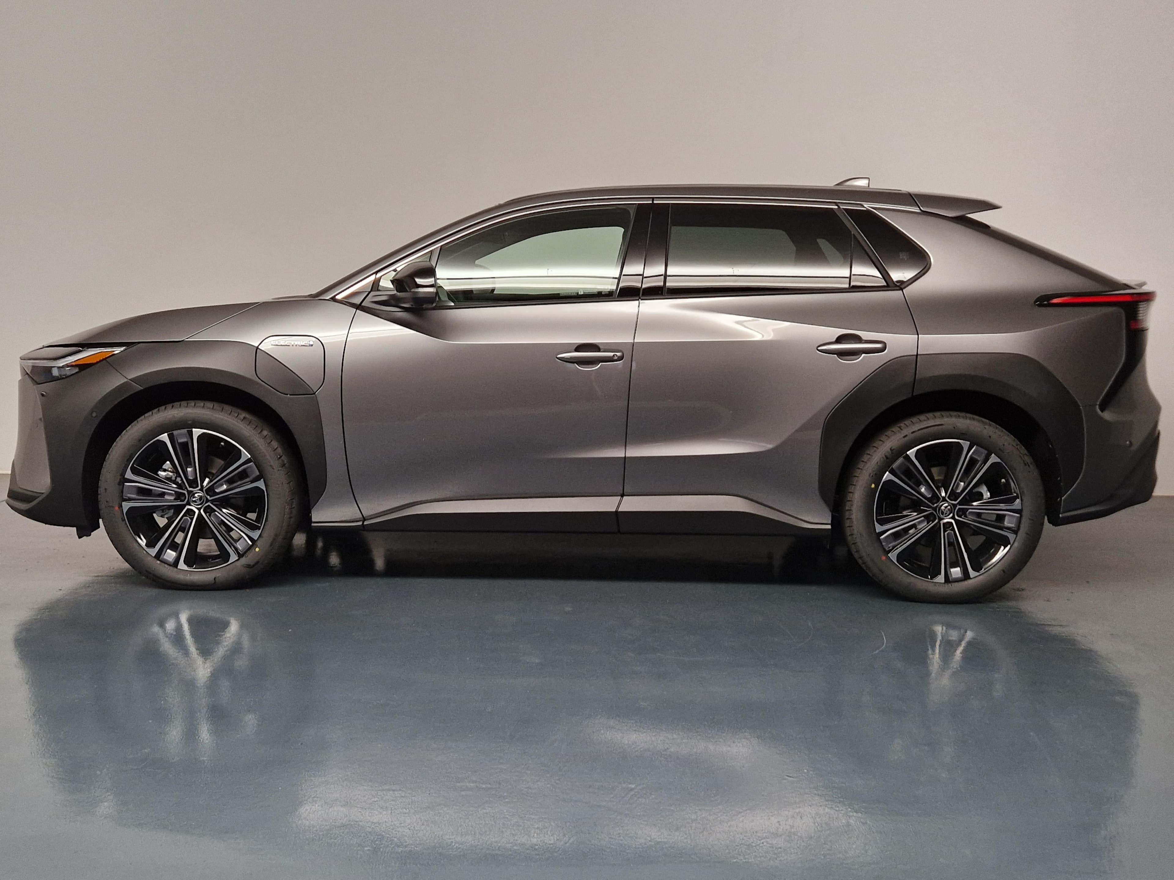 Toyota bZ4X Premium AWD - Vorschau 2