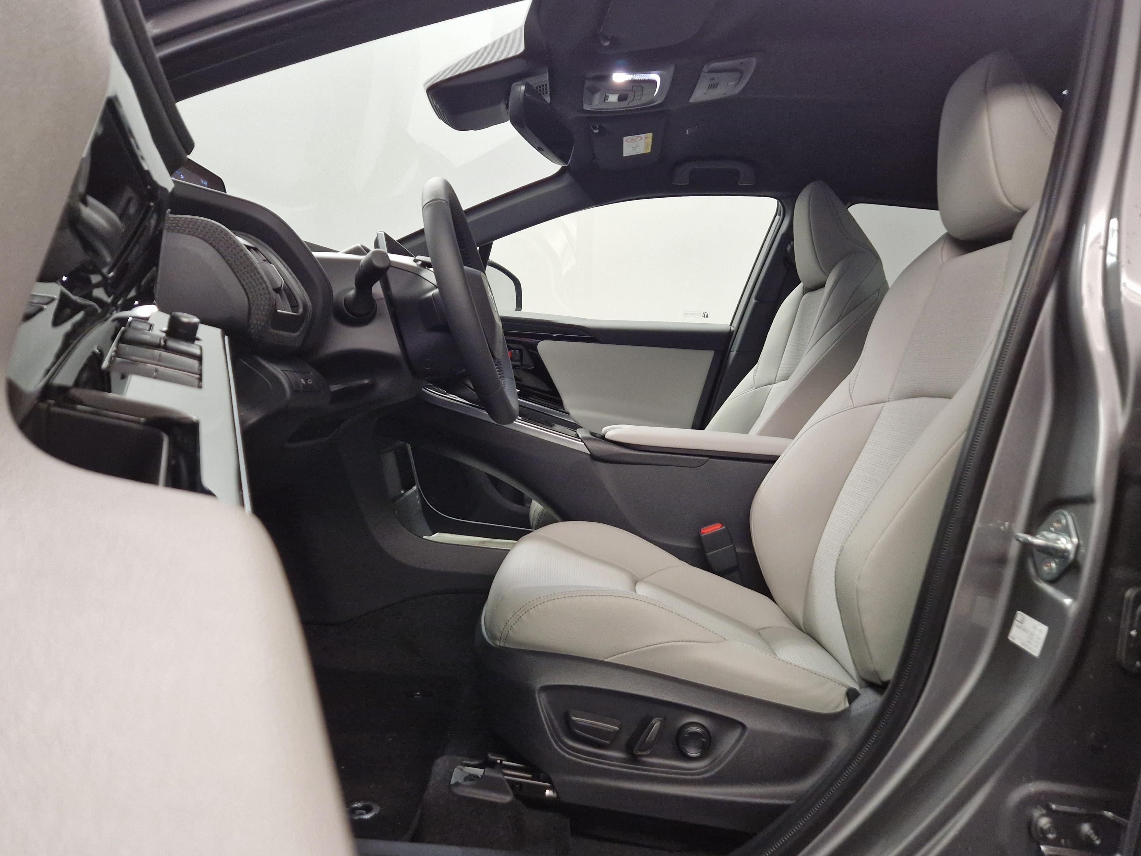 Toyota bZ4X Premium AWD - Vorschau 4