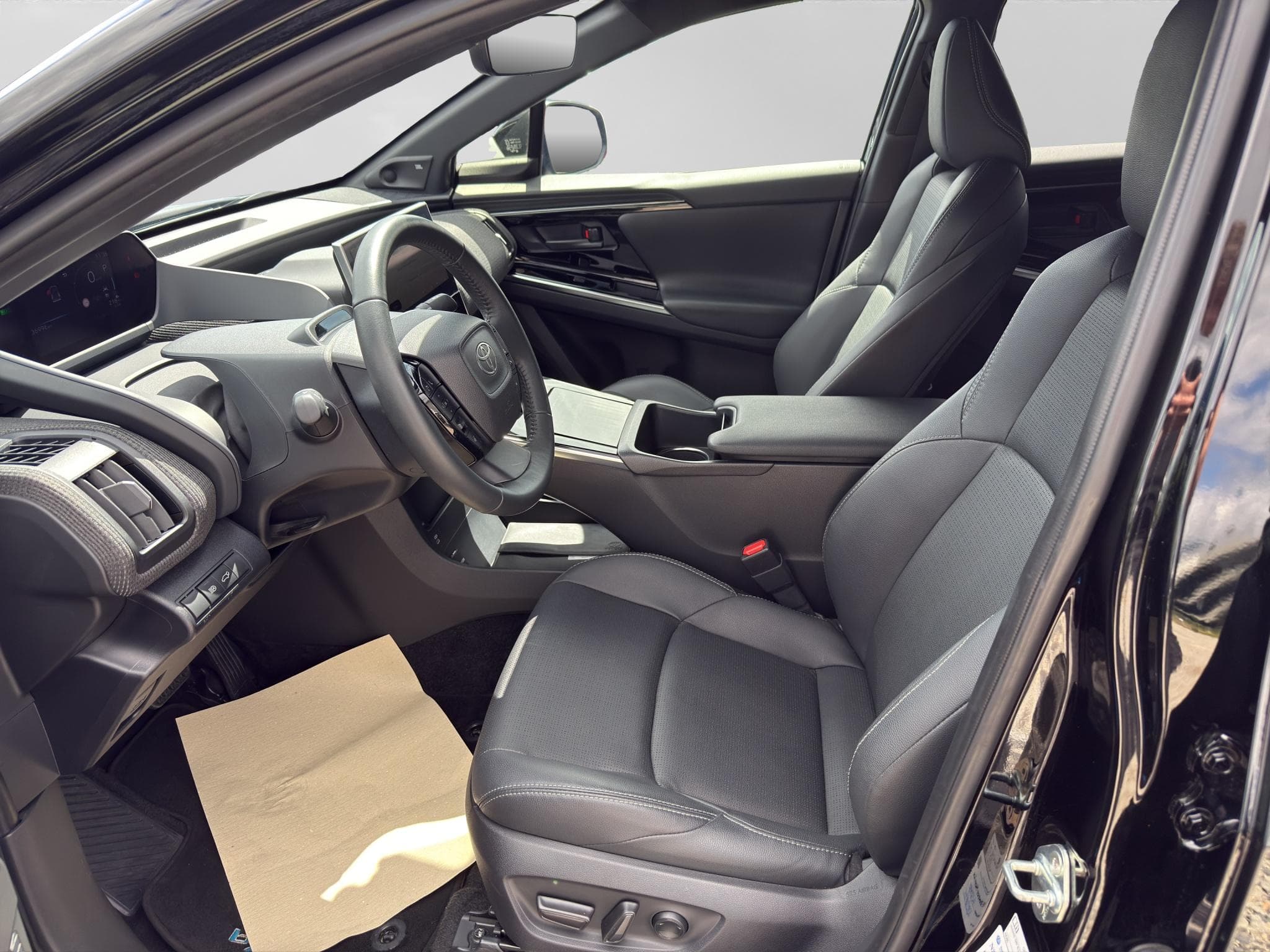Toyota bZ4X Premium AWD - Vorschau 4