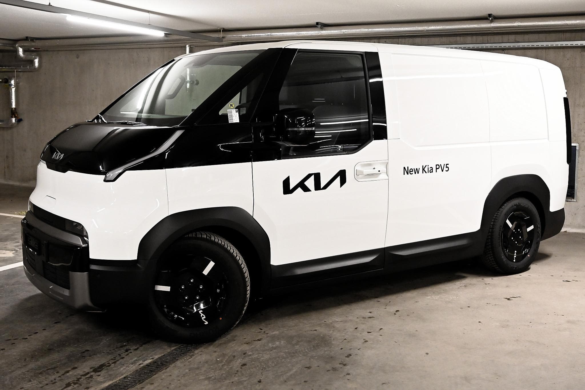 Kia PV5 Cargo 71.2 kWh Plus - Vorschau 2