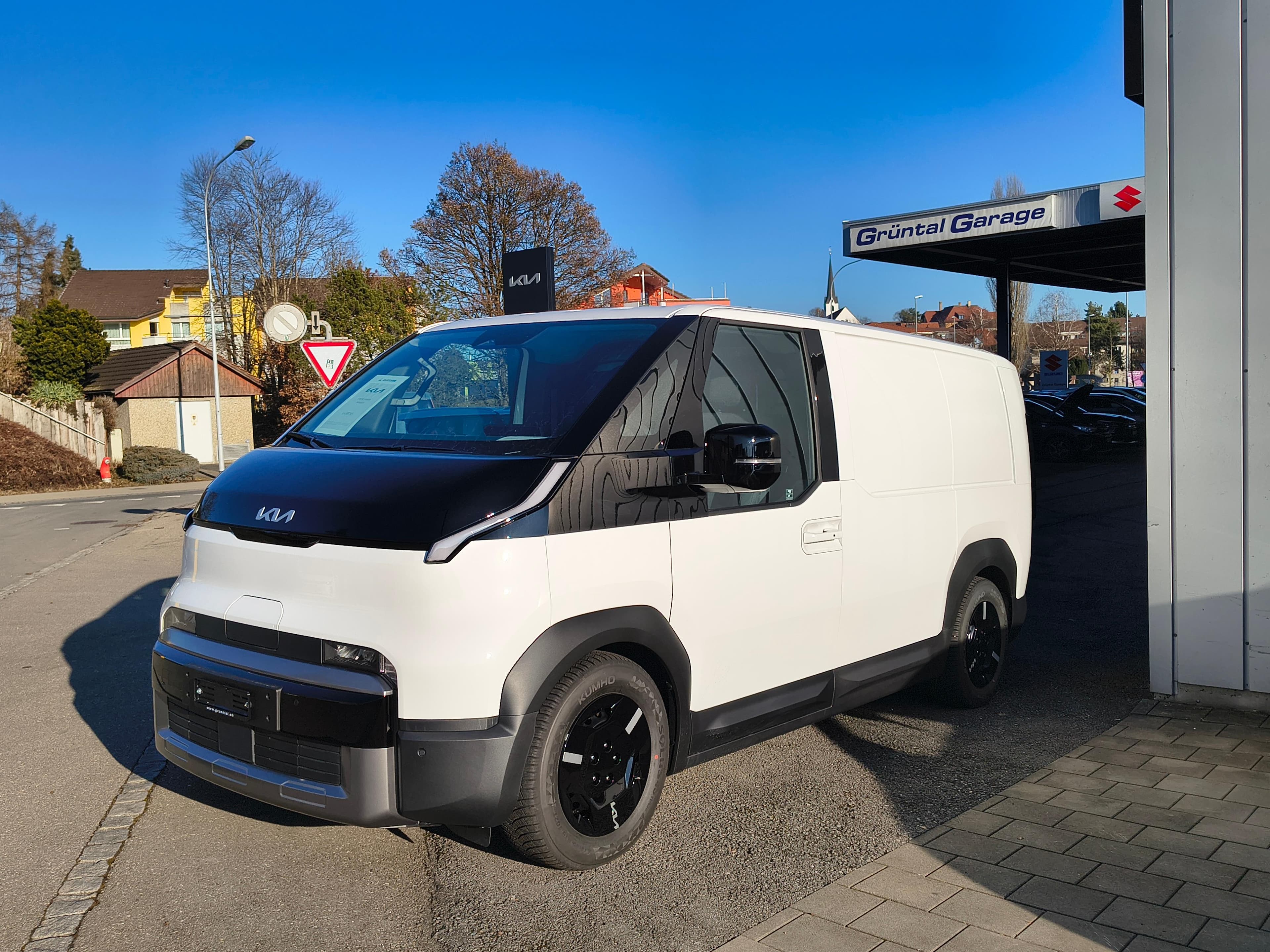 Kia PV5 Cargo 71.2 kWh Plus