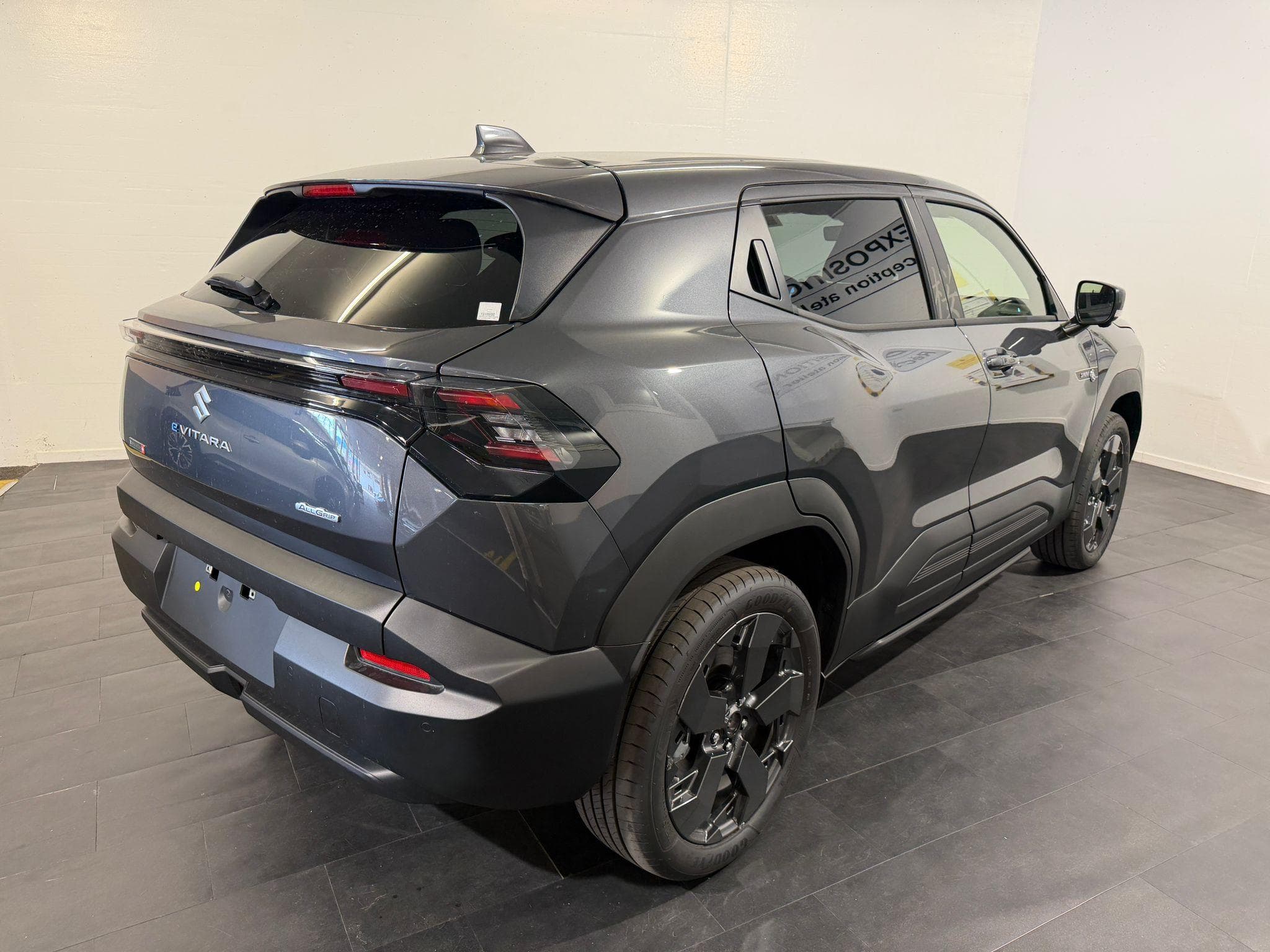 Suzuki e Vitara Compact Top 4x4 - Vorschau 2